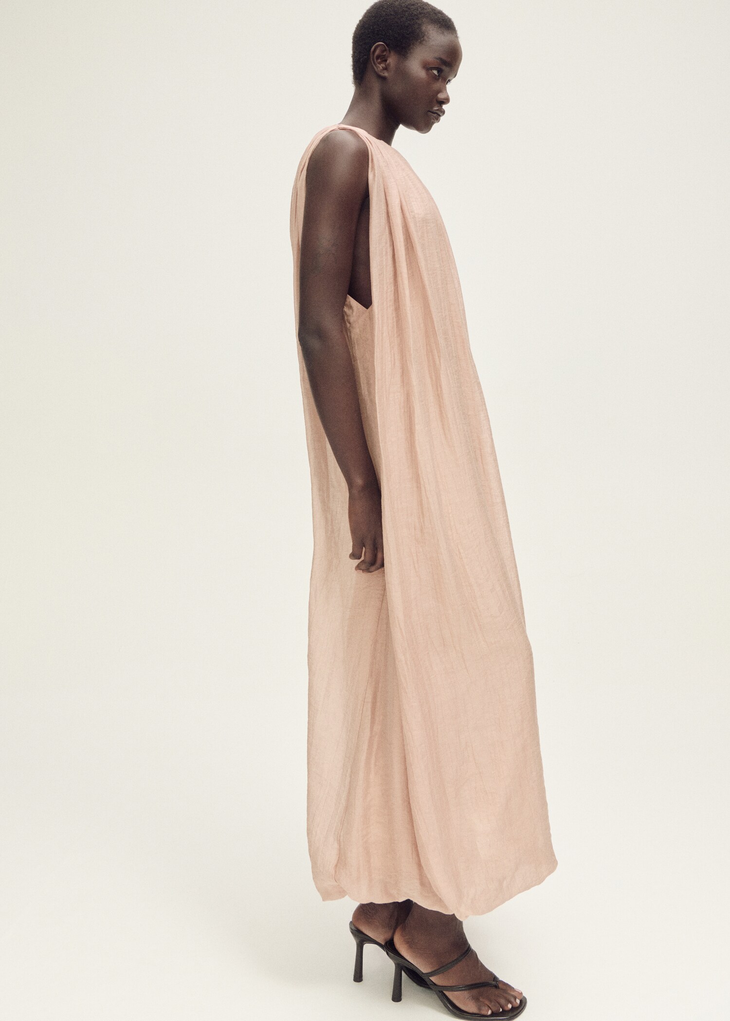 Vestido fruncido bajo abullonado - Detalle del artículo 6