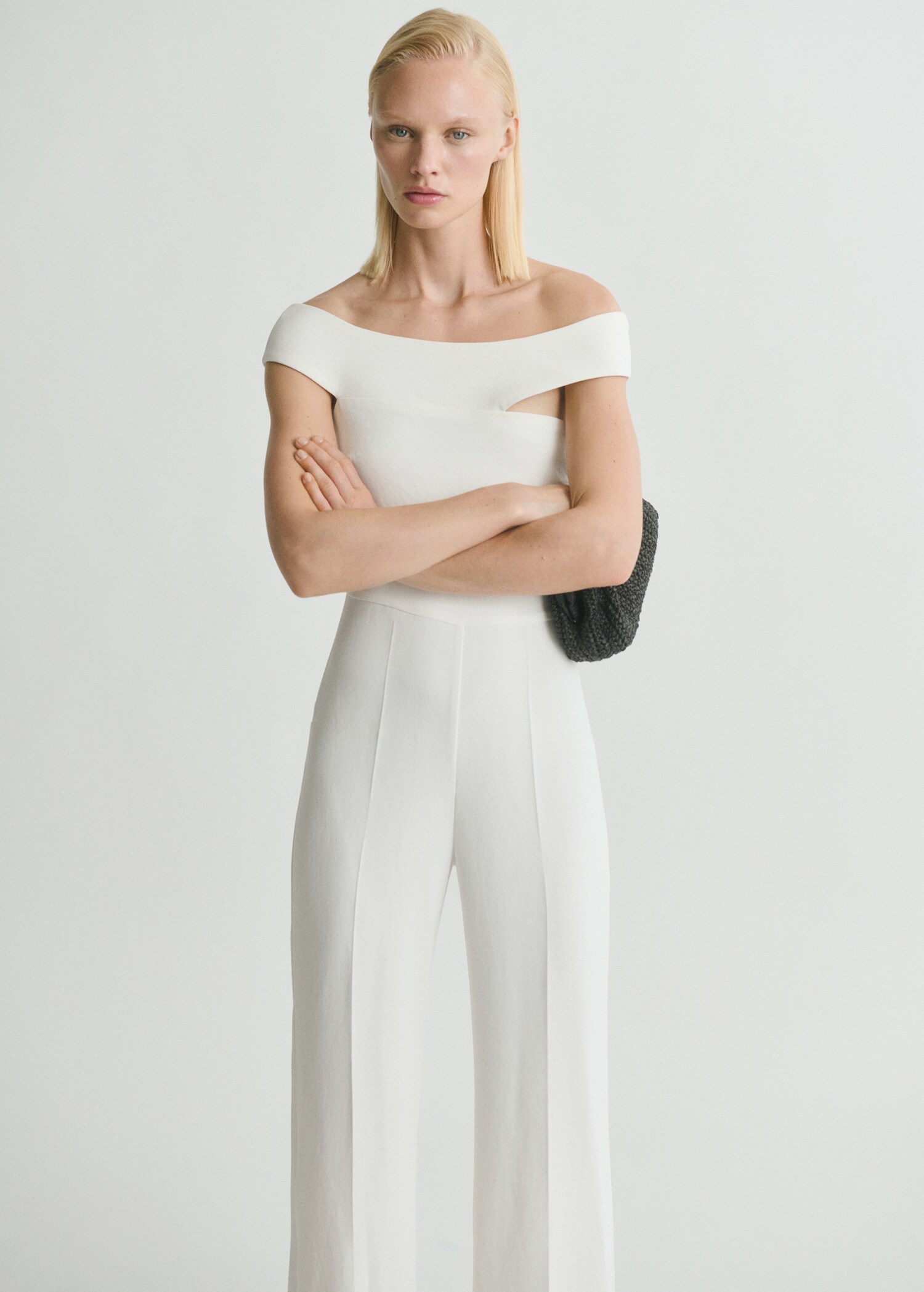 Long jumpsuit with asymmetrical neck - Medium plane
