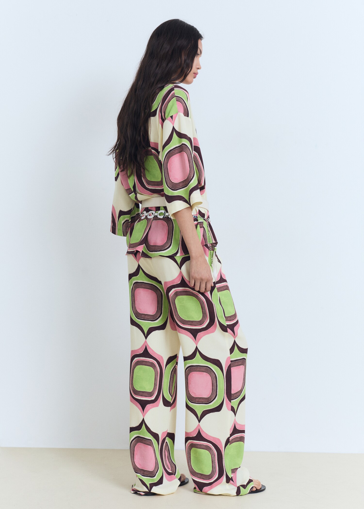 Geometric print pants - Reverse of the article