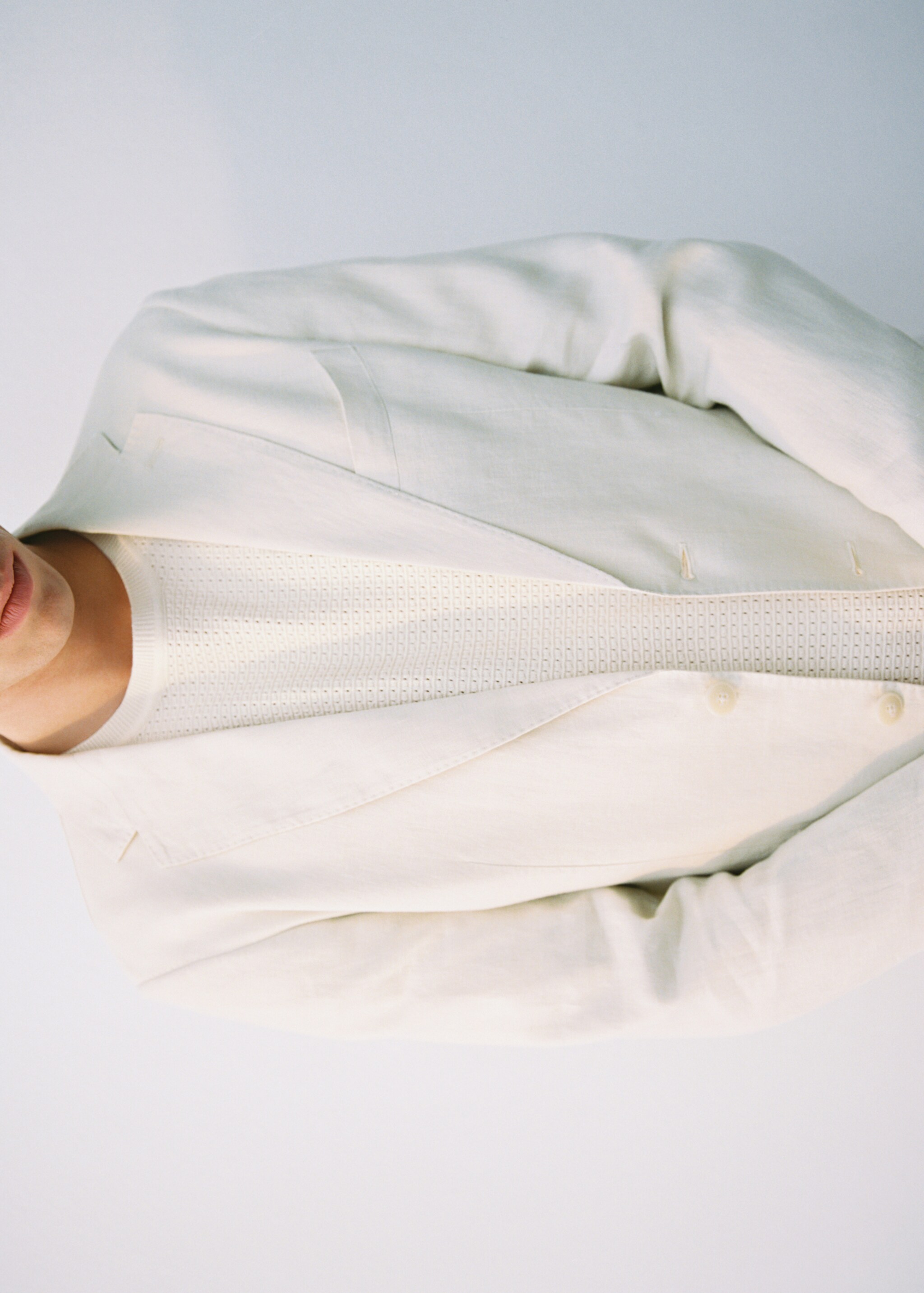 Openwork knitted cotton t-shirt - Details of the article 9, Ivory White. Ref: 87079211-00.