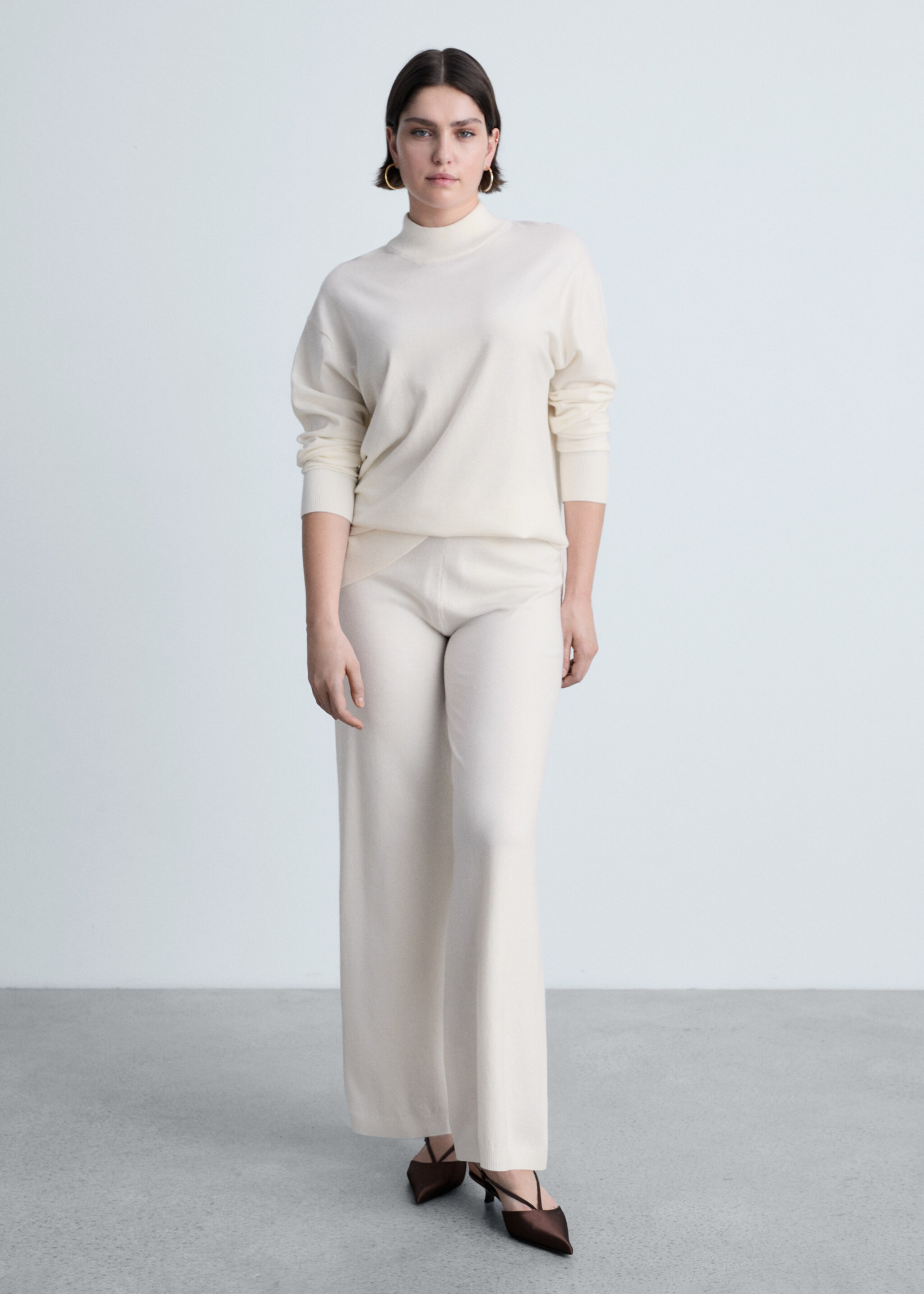 Fine-knit wide-leg trousers - Details of the article 3, Ecru. Ref: 87080425-00.
