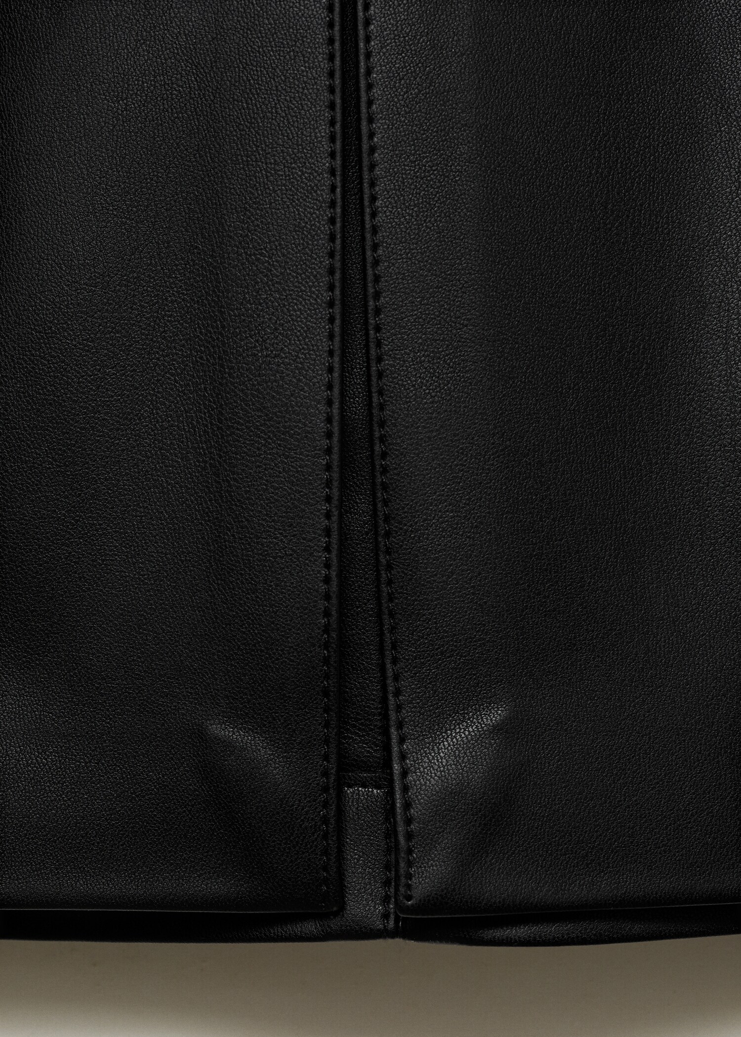 Faux-leather pencil skirt - Details of the article 8