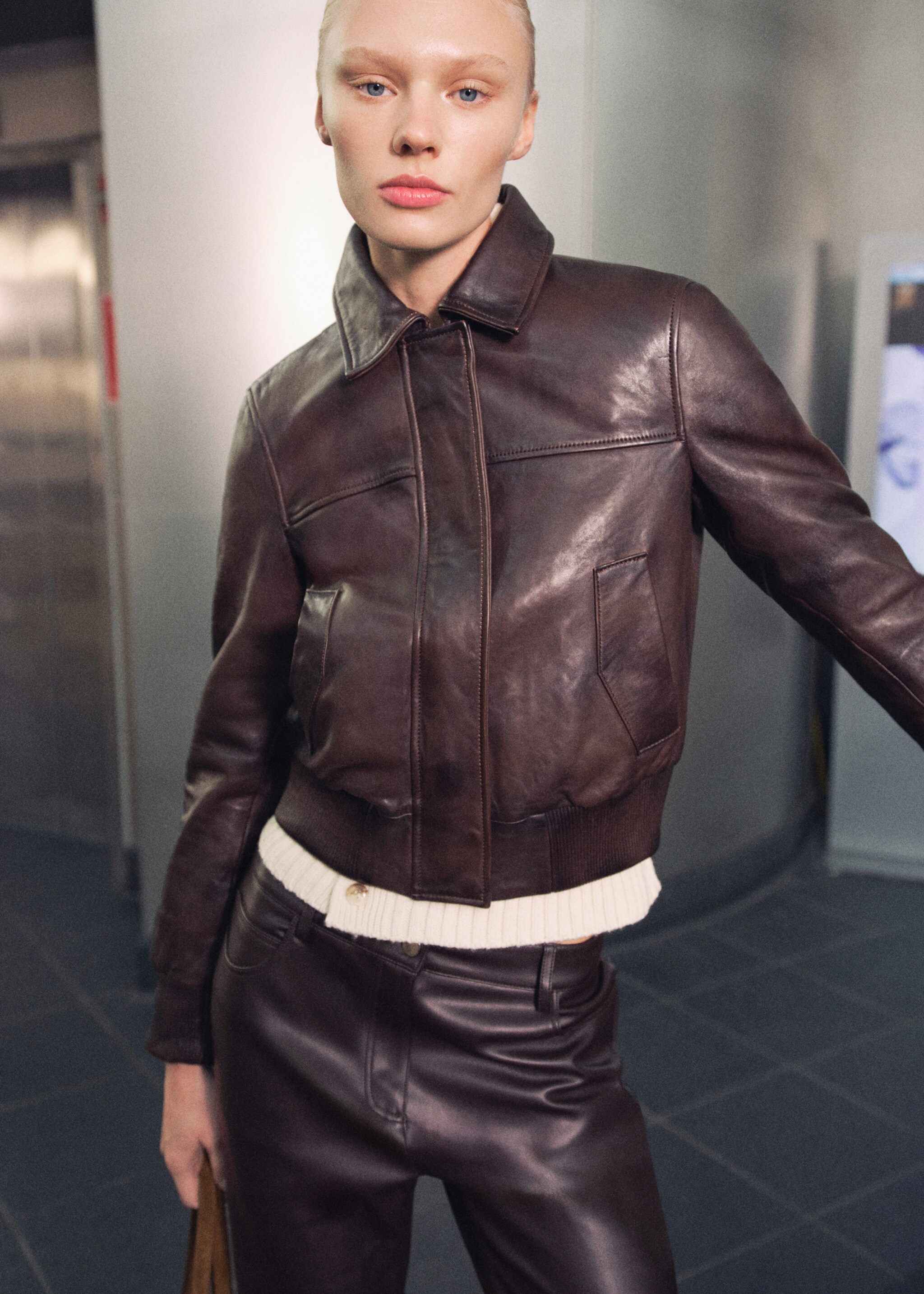 Leather bomber jacket - Details of the article 6, Brown. Ref: 87080440-00.