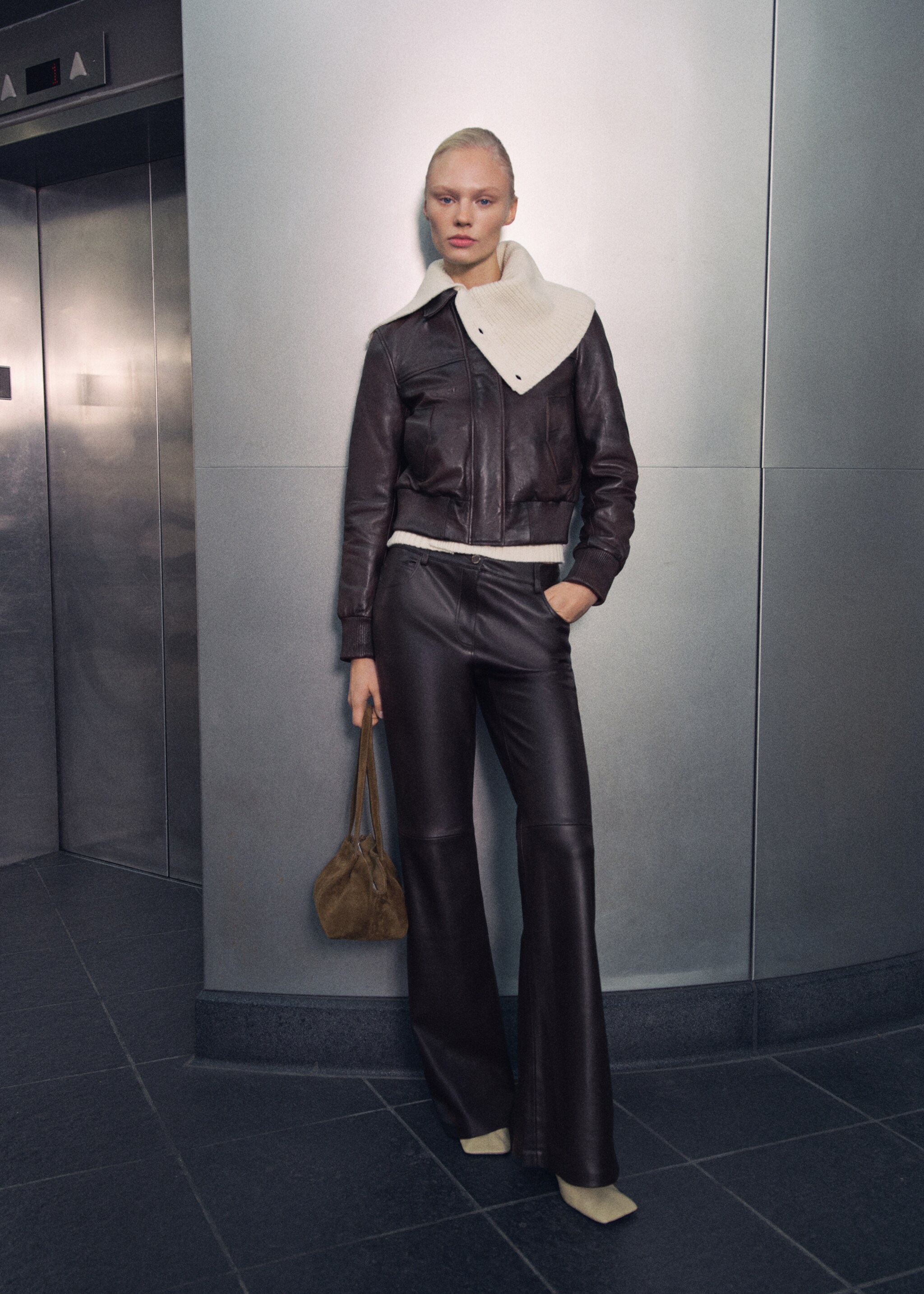 Leather bomber jacket - Details of the article 7, Brown. Ref: 87080440-00.