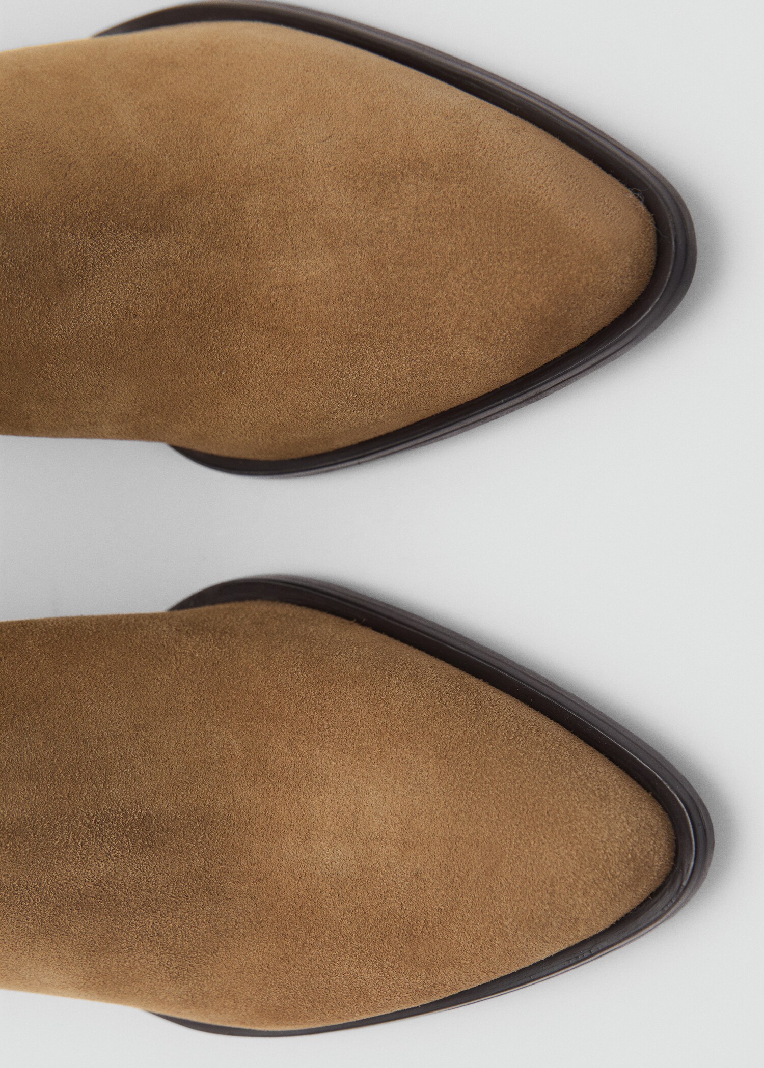 Suede leather ankle boots - Details of the article 2