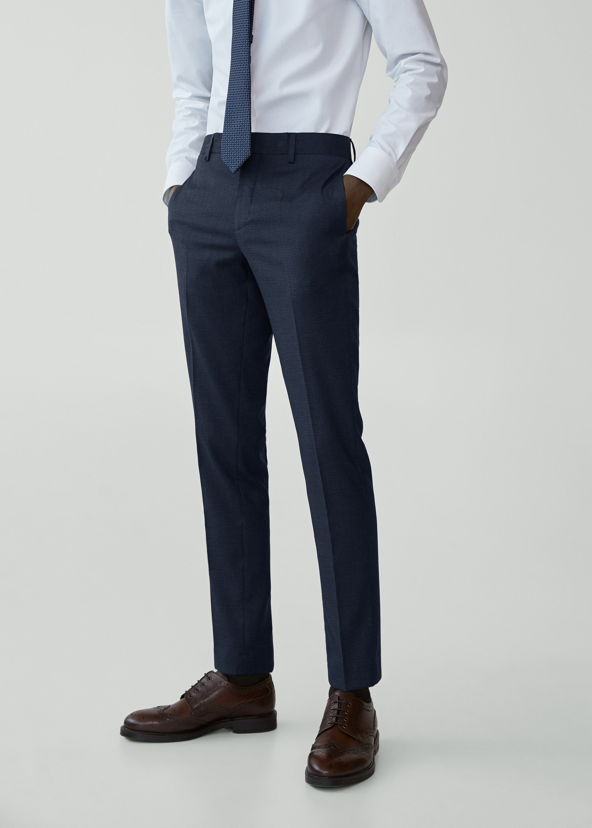 Pantalón traje super slim fit - Plano medio