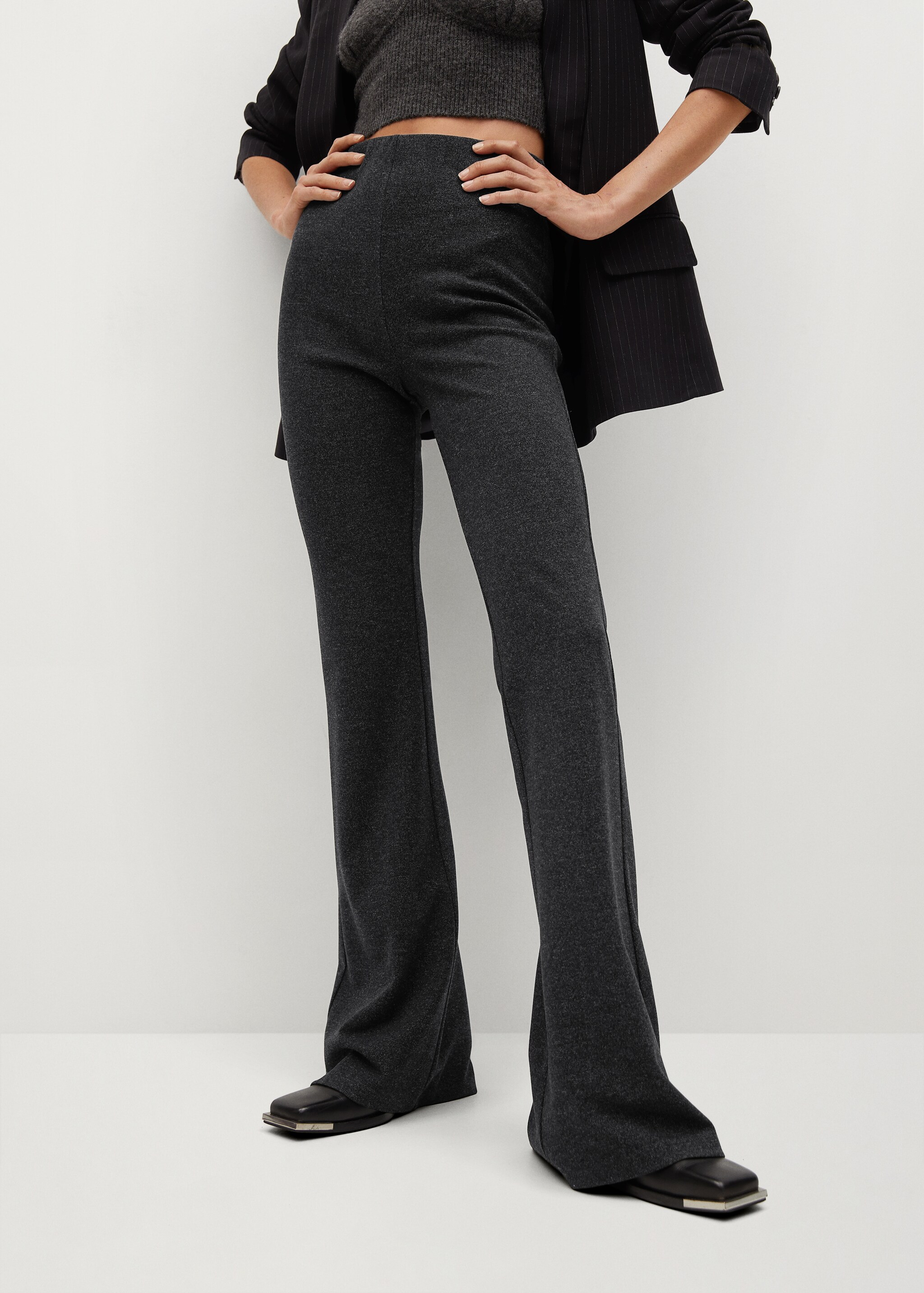 Leggings punto acampanados - Plano medio