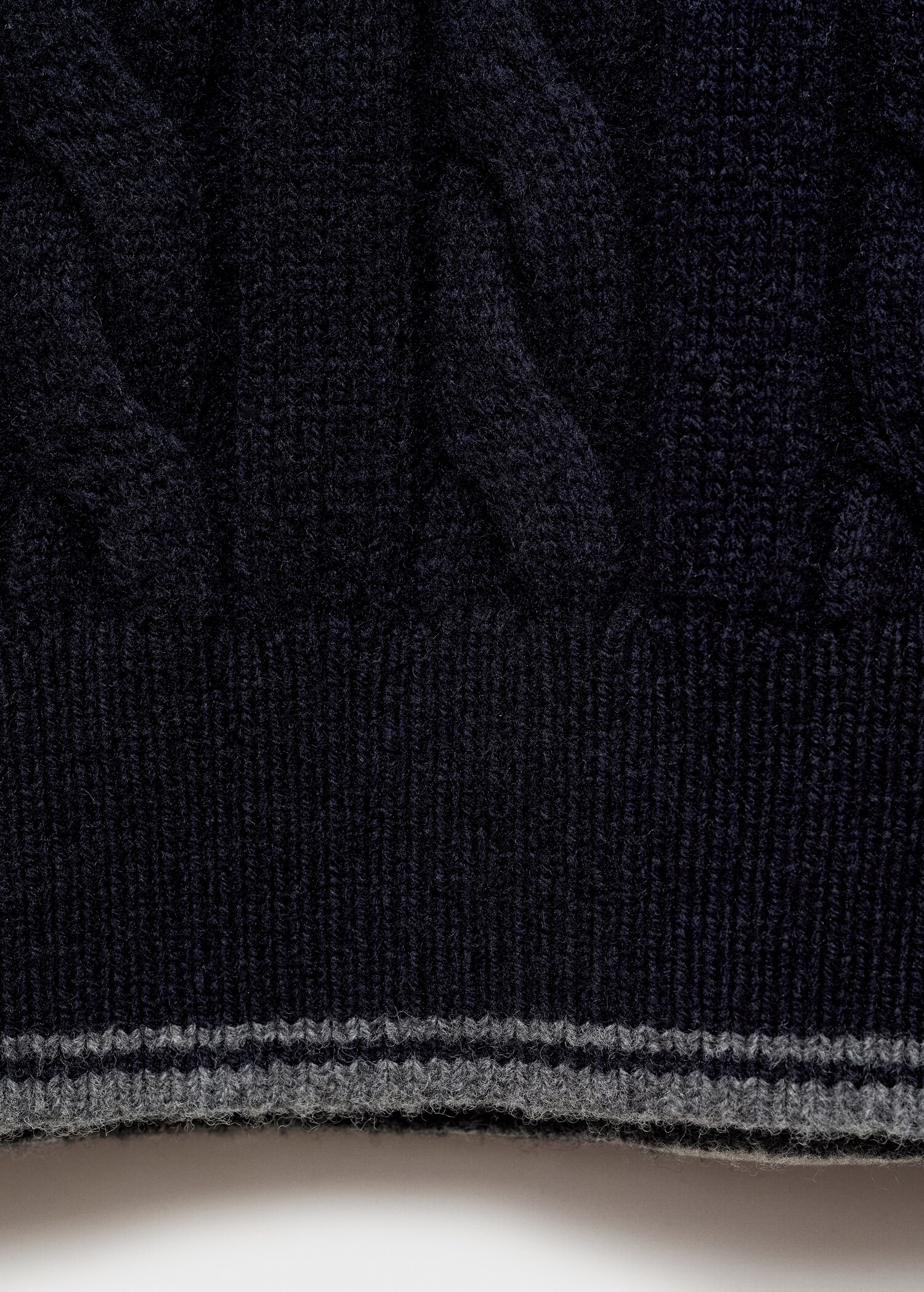 Braided knitted wool waistcoat - Details of the article 0