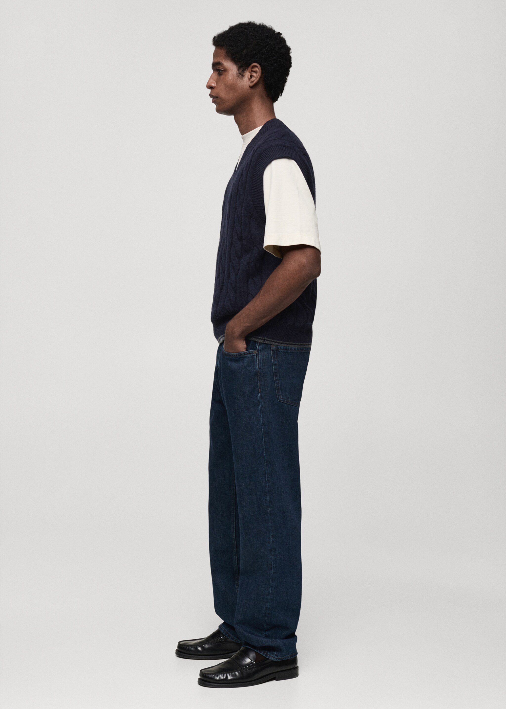 Braided knitted wool waistcoat - Details of the article 2, Dark Navy. Ref: 87080598-00.