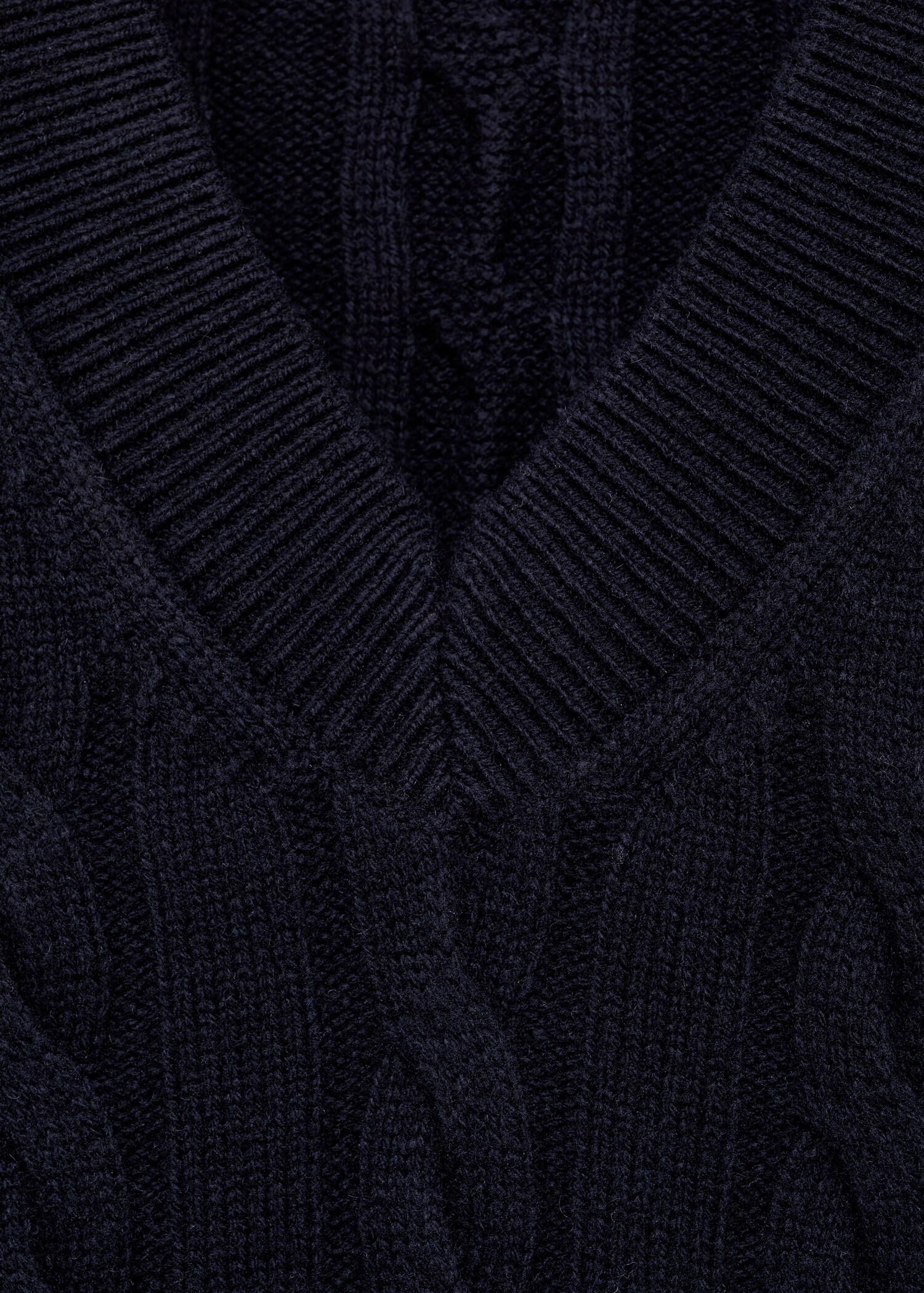 Braided knitted wool waistcoat - Details of the article 8