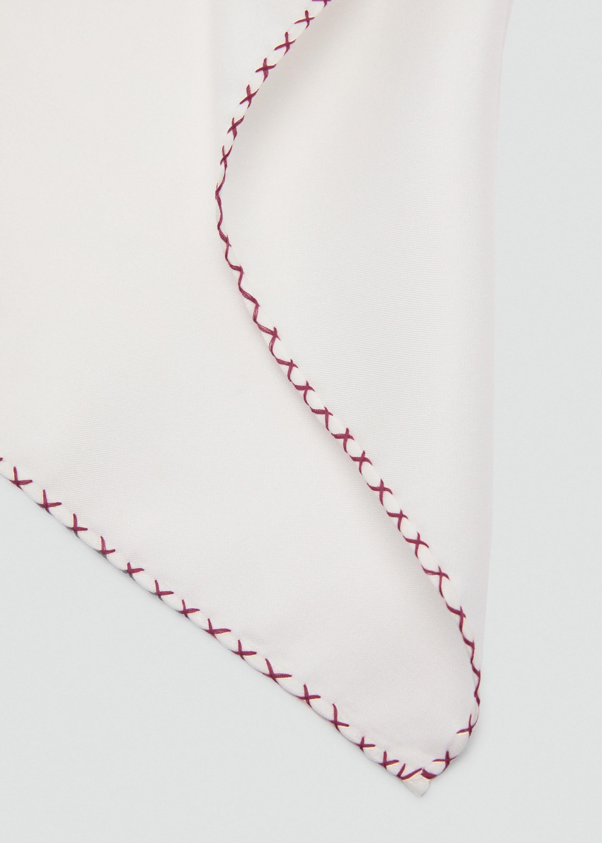 100% silk embroidered pocket handkerchief - Medium plane, Burgundy. Ref: 87080606-00.