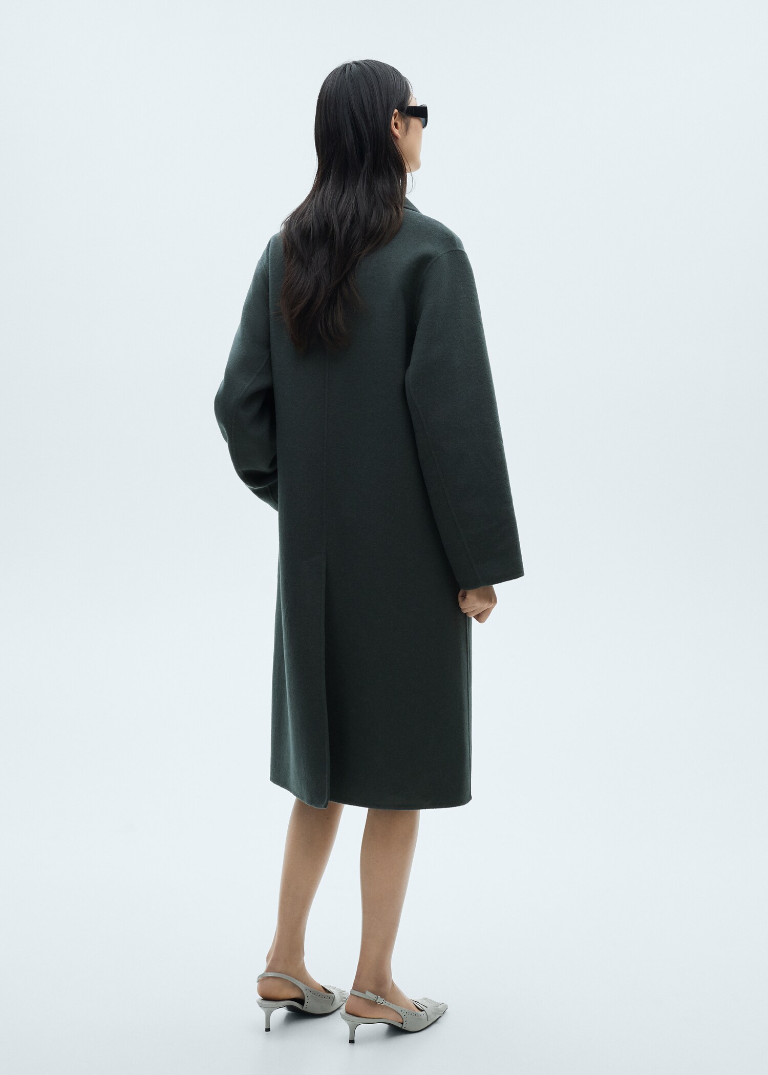 Handmade oversized wool coat - Reverse of the article