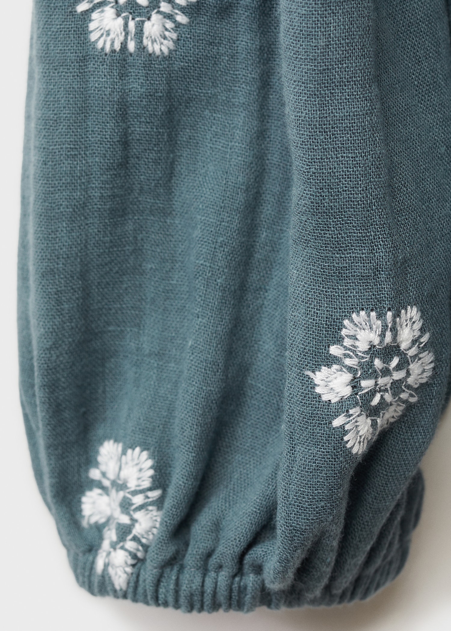 Mönstrad blus med volanger - Detaljer om artikeln 0