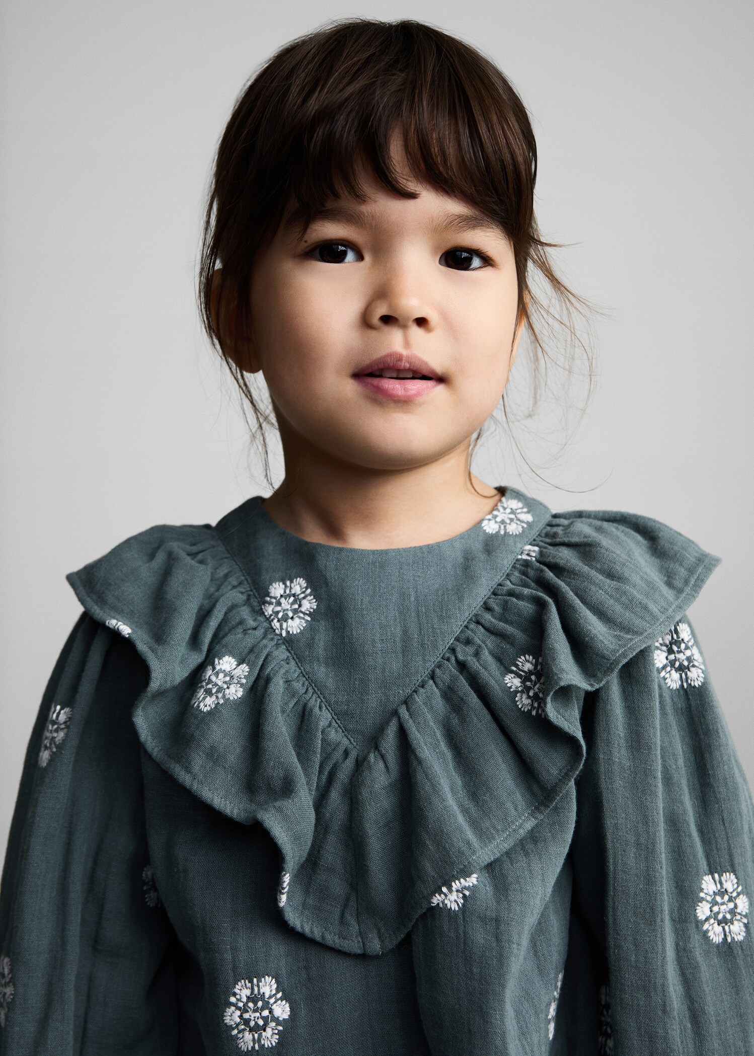 Mönstrad blus med volanger - Detaljer om artikeln 1