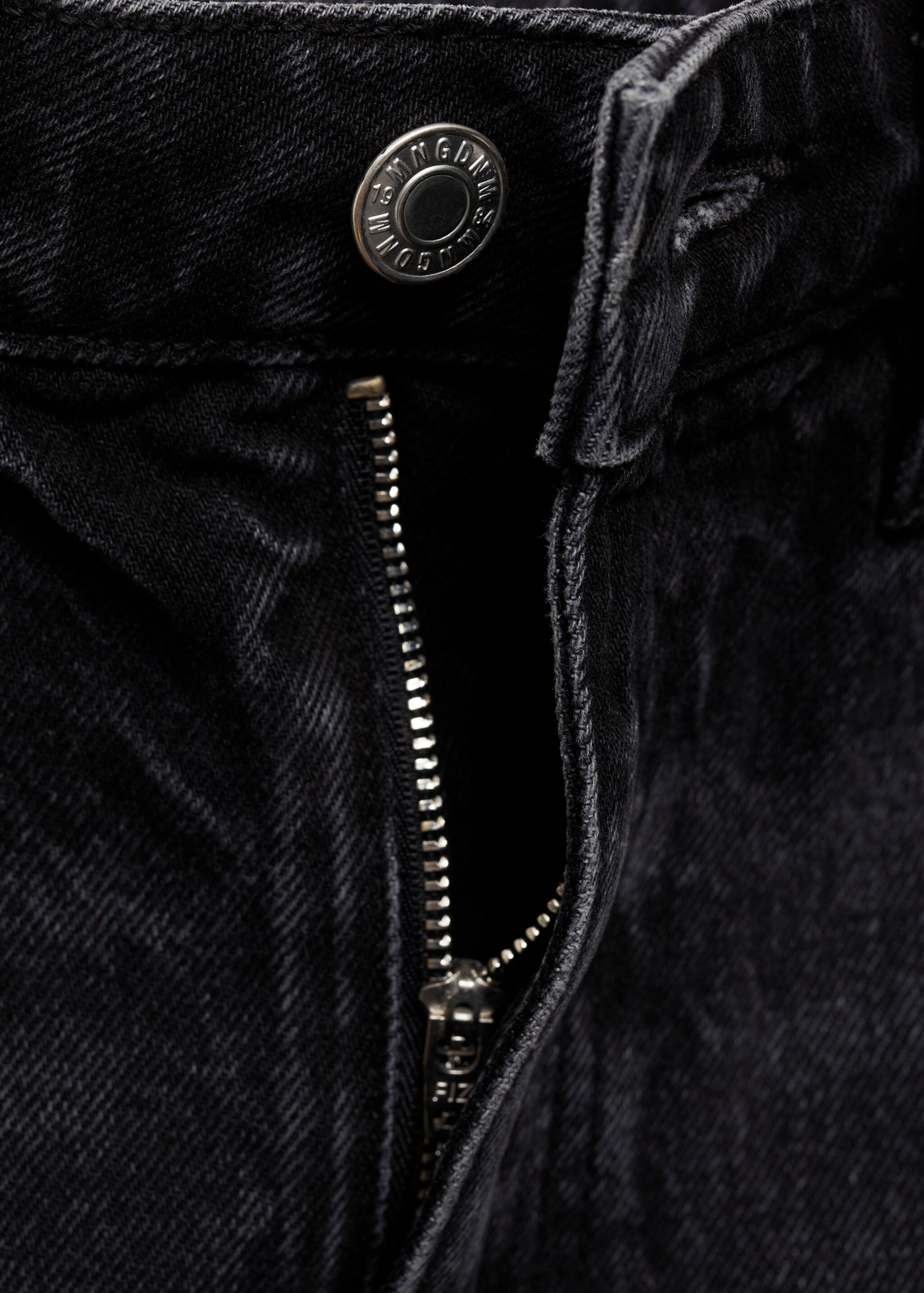 Midi denim skirt - Details of the article 8, Black denim. Ref: 87080636-00.