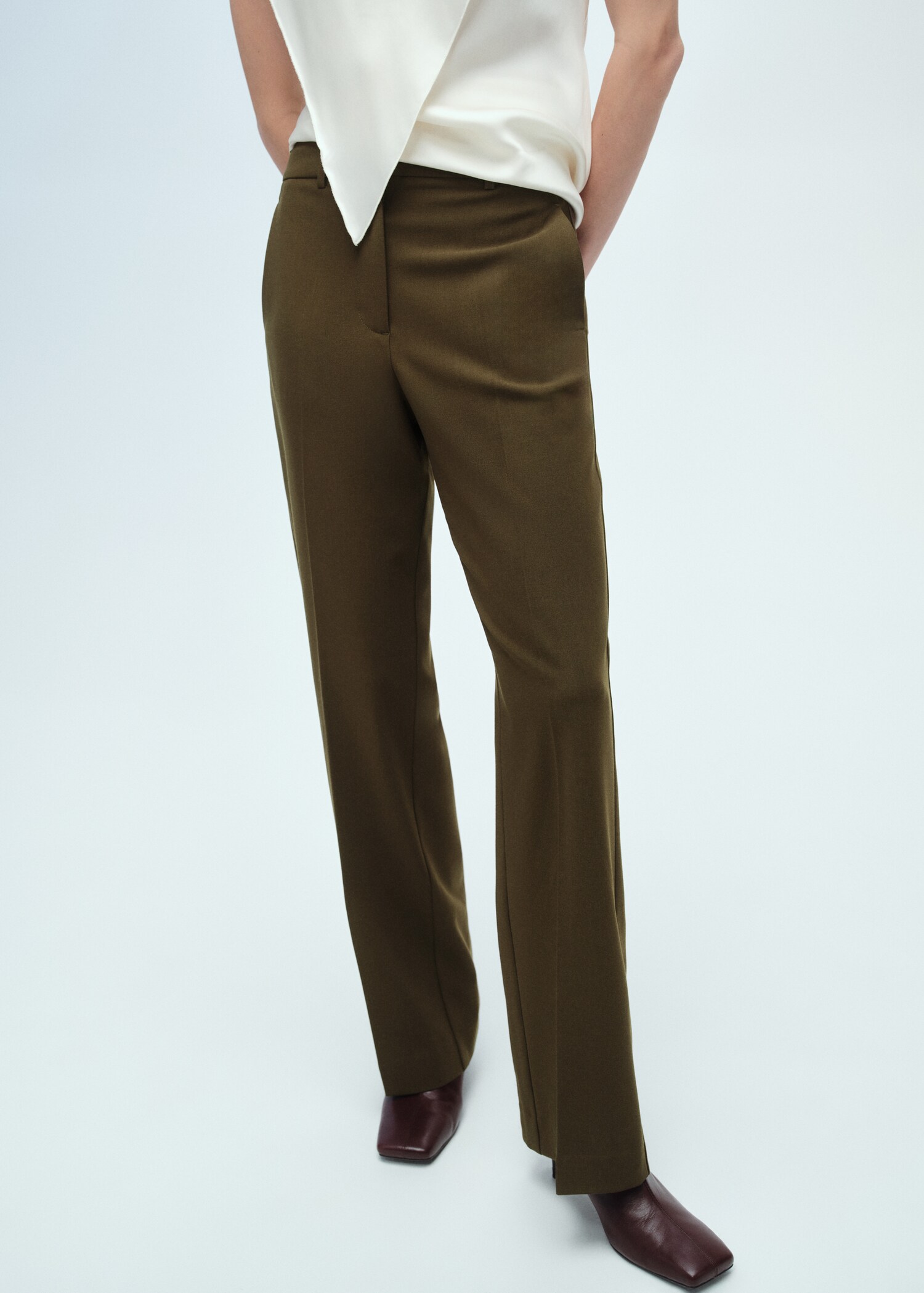 Straight mid-rise trousers - Medium plane