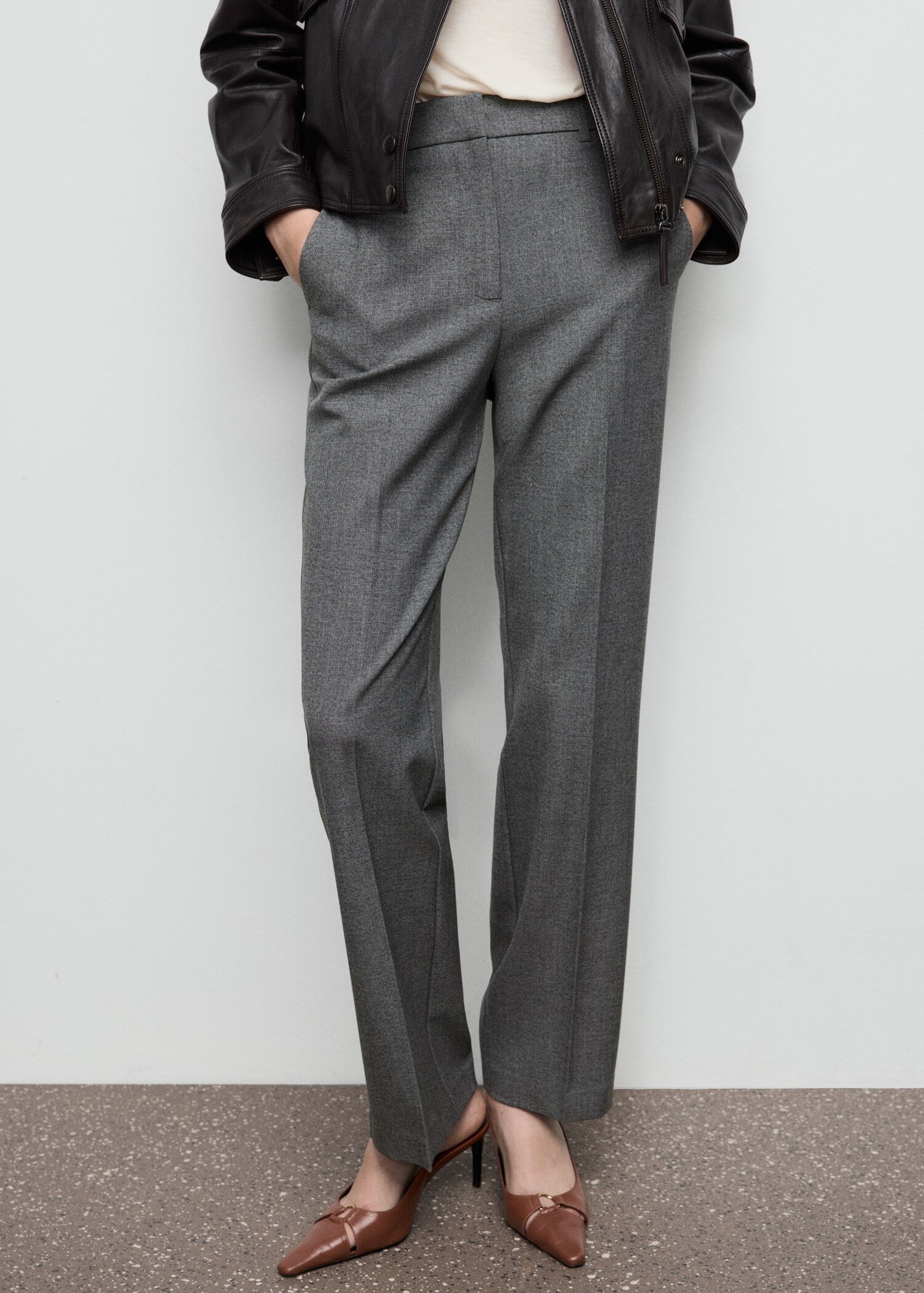 Straight mid-rise trousers - Medium plane