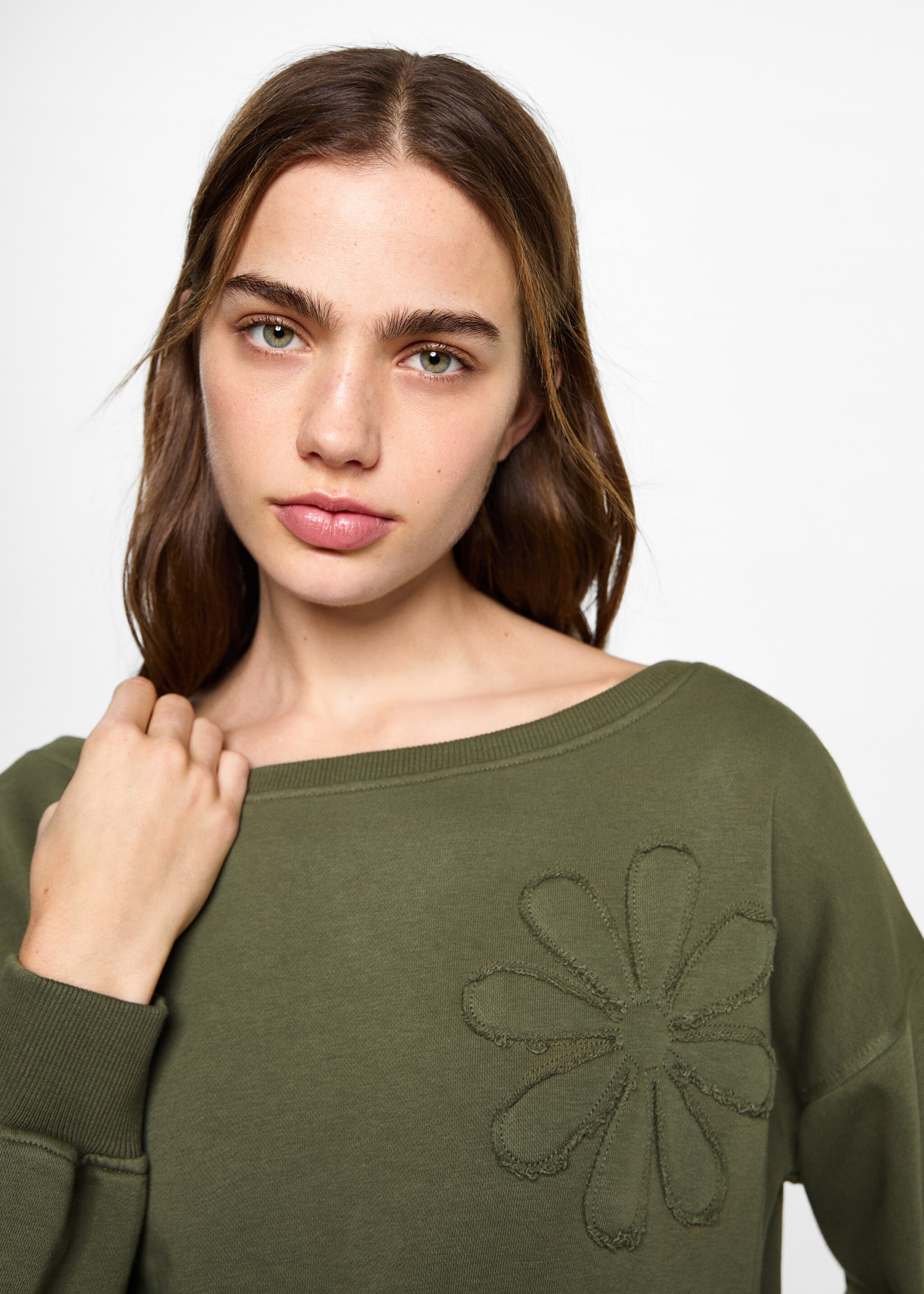 Sweat-shirt broderie florale - Détail de l'article 1, Kaki. Ref: 87081513-00.