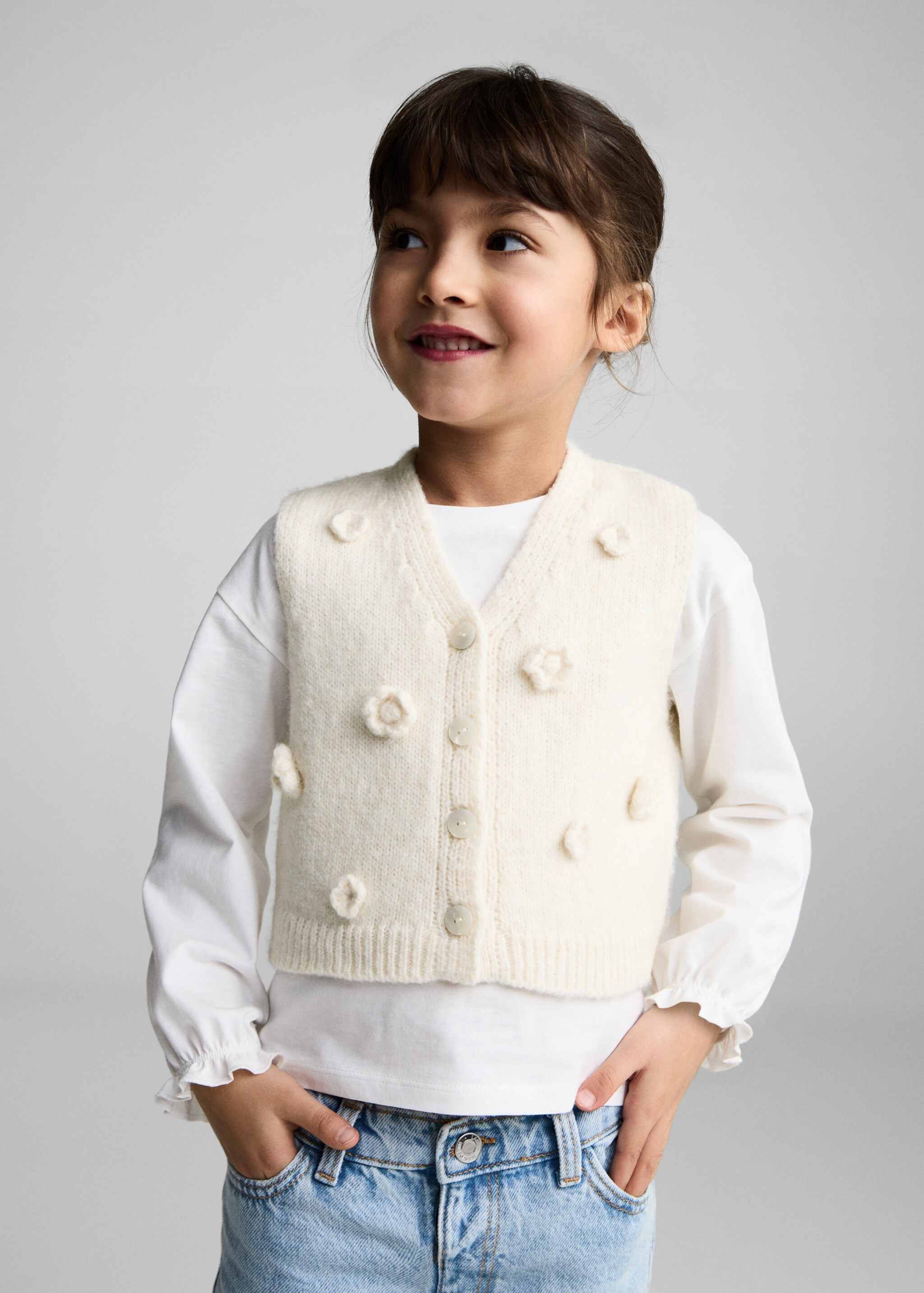 Knitted gilet - Medium plane, Beige. Ref: 87081515-00.