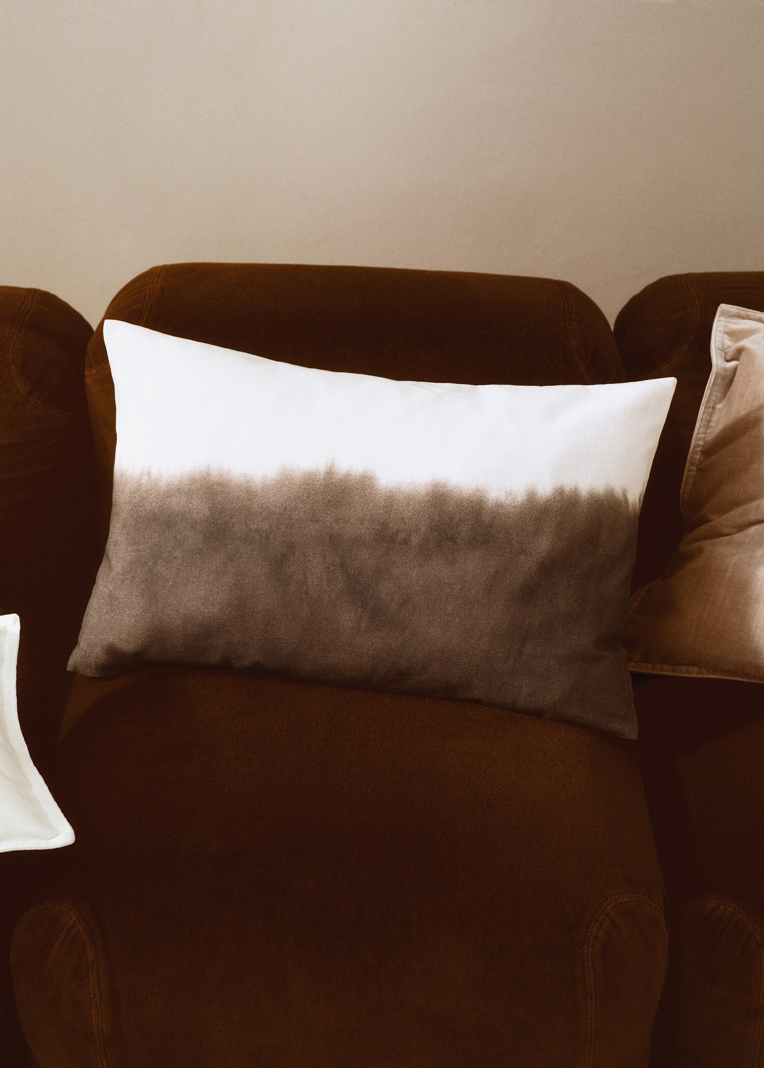 Cushion cover with gradient effect 30x50 cm - Details of the article 6