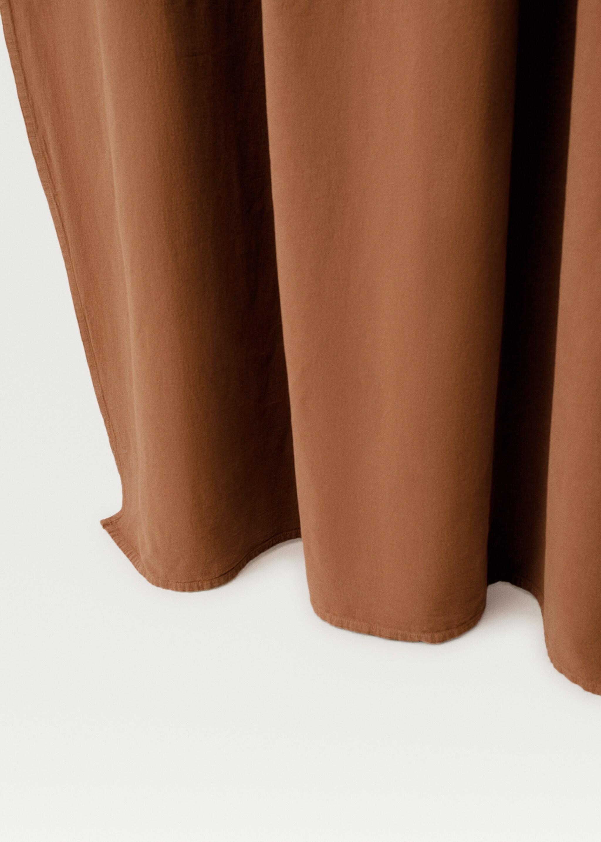 Washed-effect linen curtain - Details of the article 2, Russet. Ref: 87082026-00.