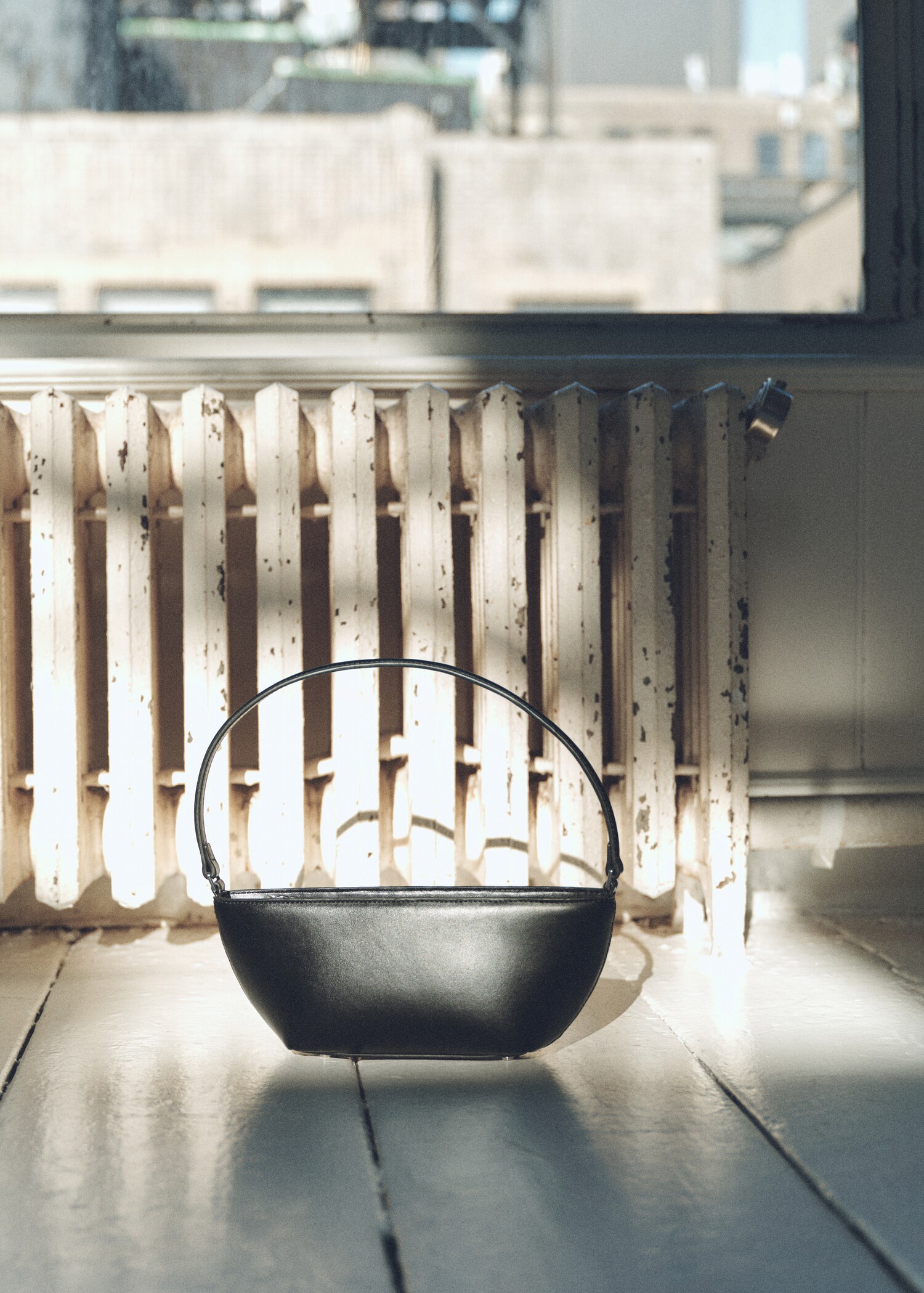 Oval shoulder bag - Details of the article 9