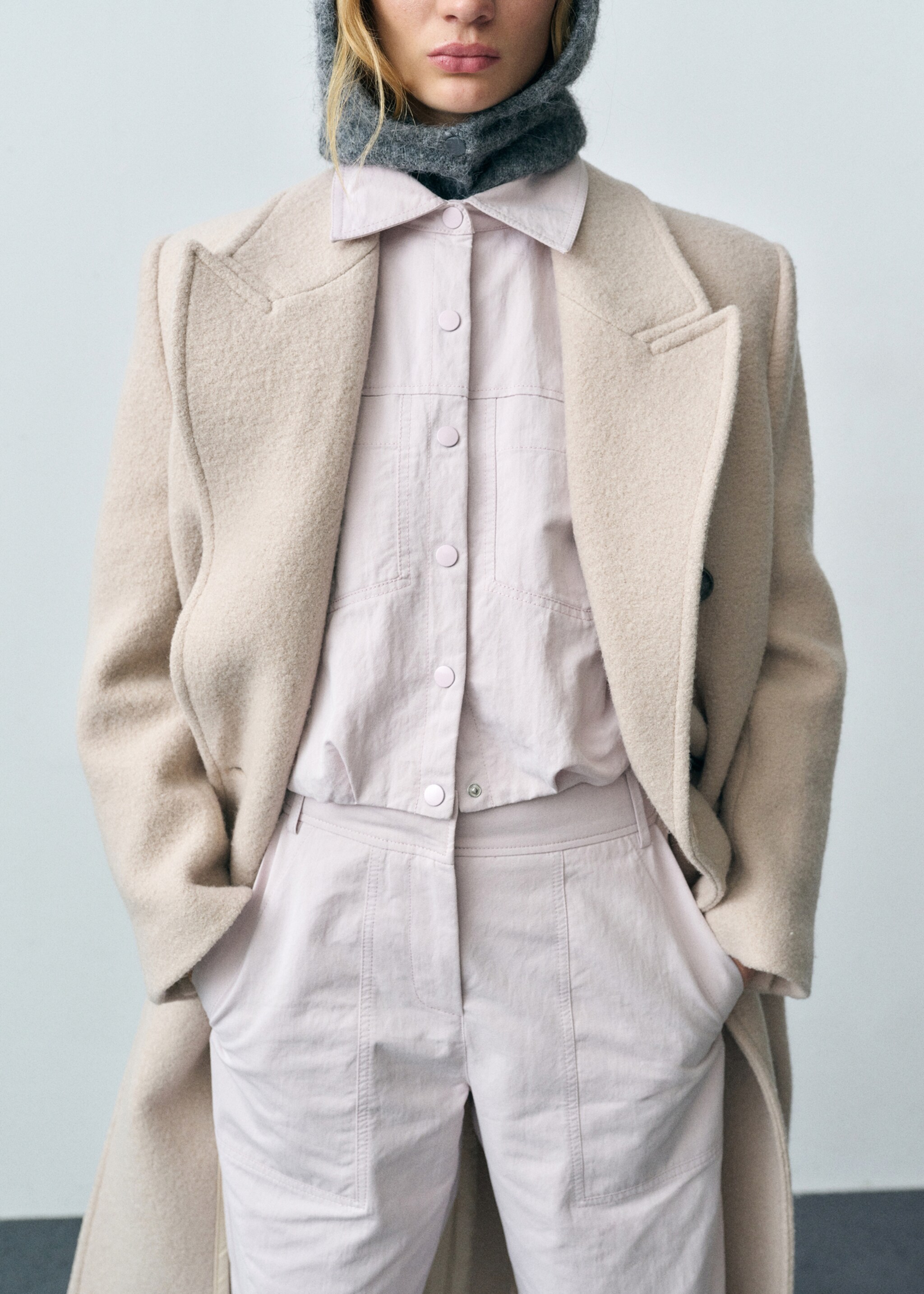 Jeansjacke mit Raffdetails - Detail des Artikels 6, Lila. Ref: 87082537-00.