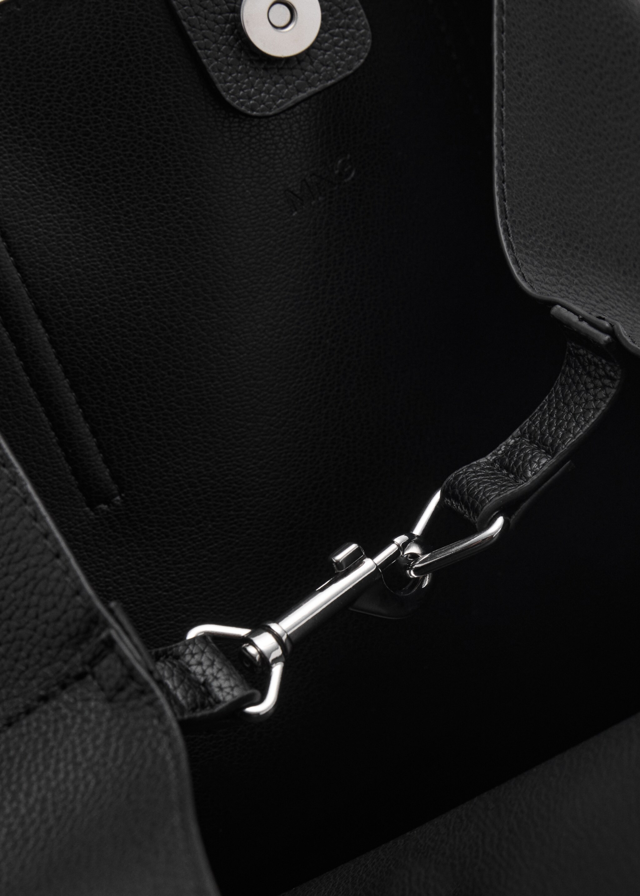 Pebbled effect shopper bag - Details of the article 3, Black. Ref: 87082543-00.