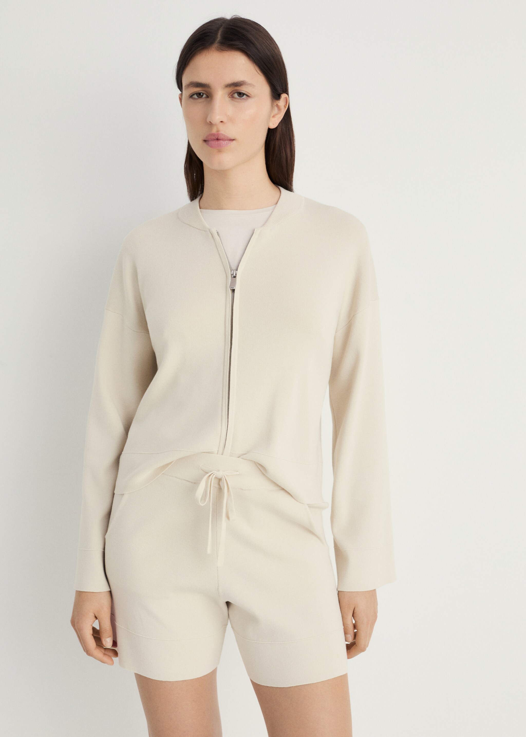 Ribbed knitted shorts - Details of the article 1, Light/Pastel Grey. Ref: 87082896-00.