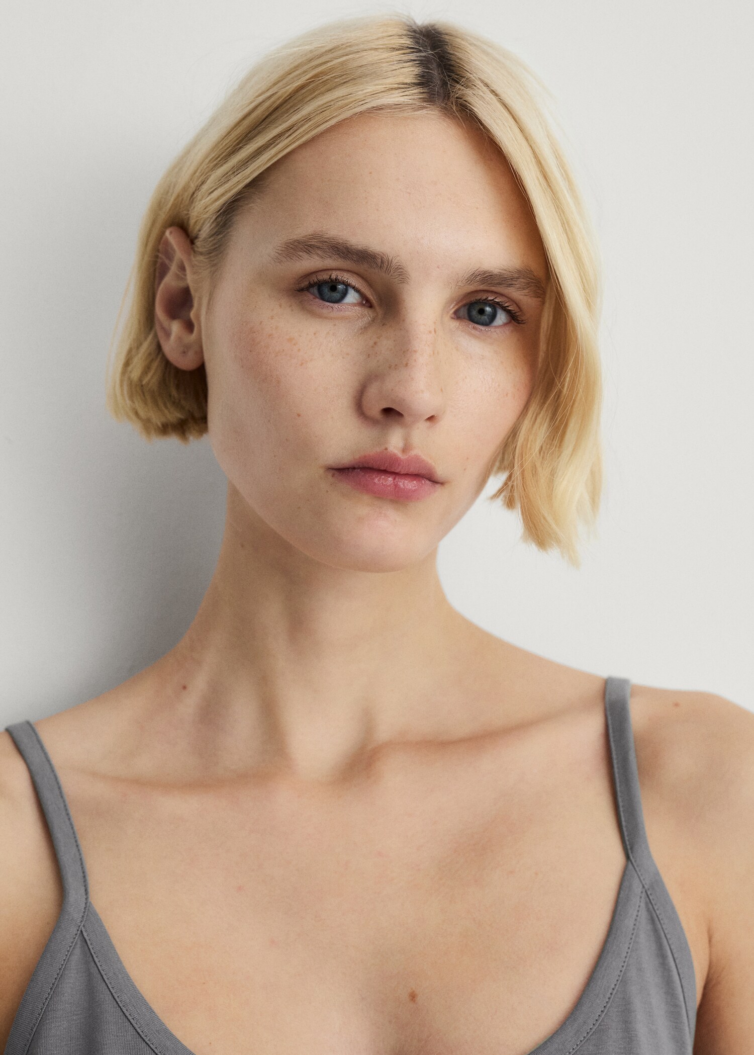 Camisón tirantes algodón diseño liso - Detalle del artículo 1