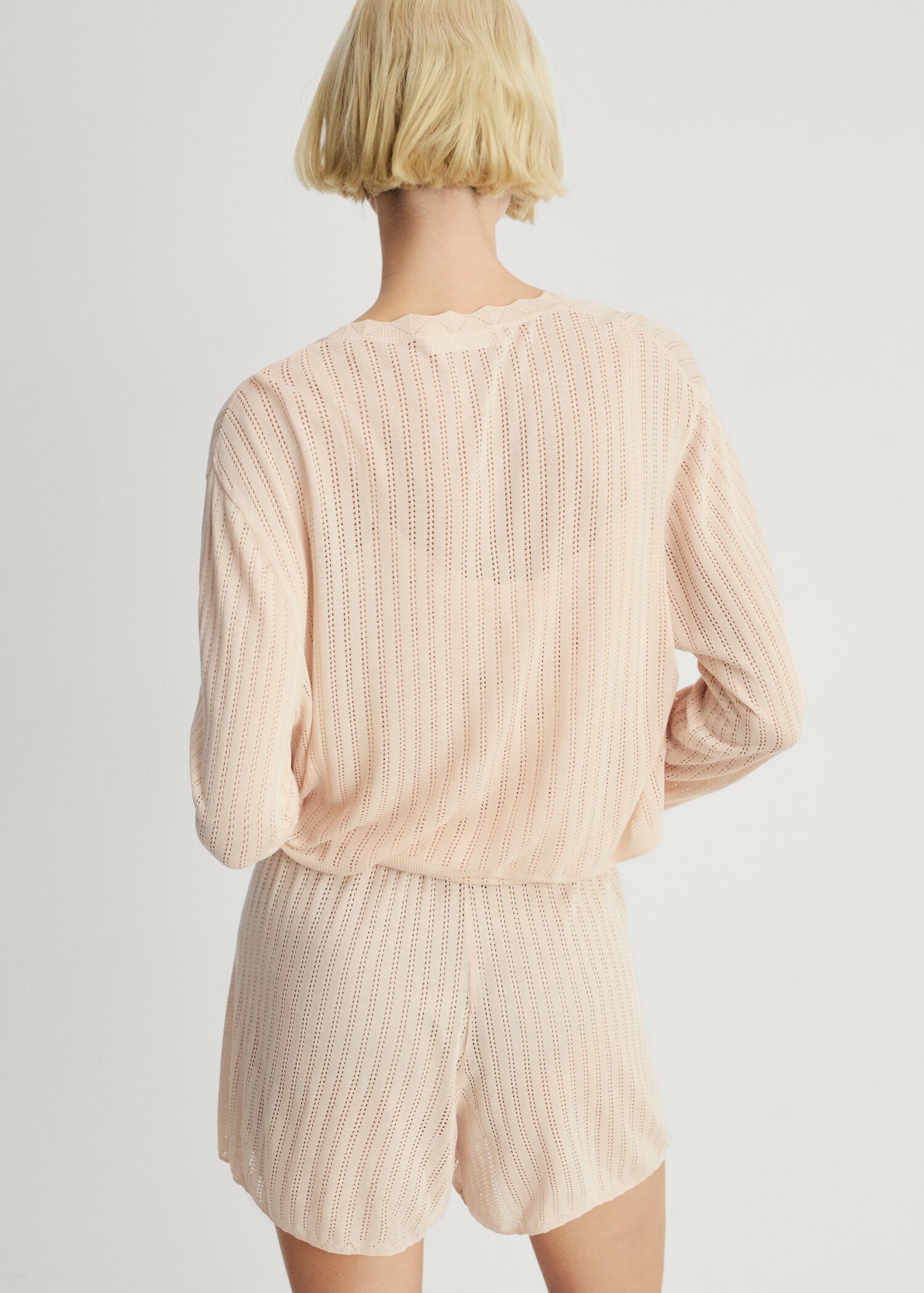 Pyjama-Cardigan mit Lochmusterdetail - Rückseite des Artikels