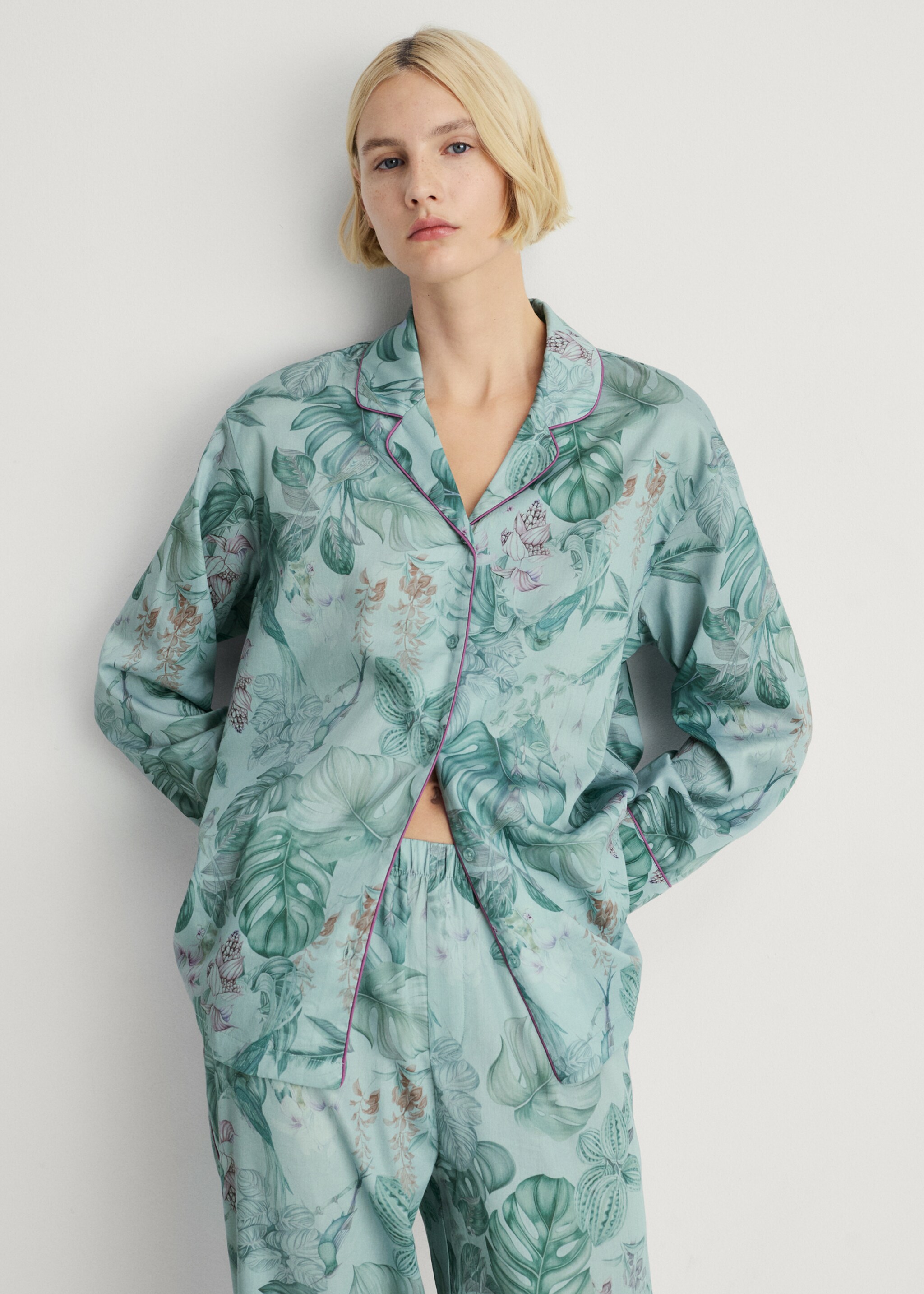 Chemise de pyjama imprimé tropical - Plan moyen, Vert. Ref: 87082917-00.