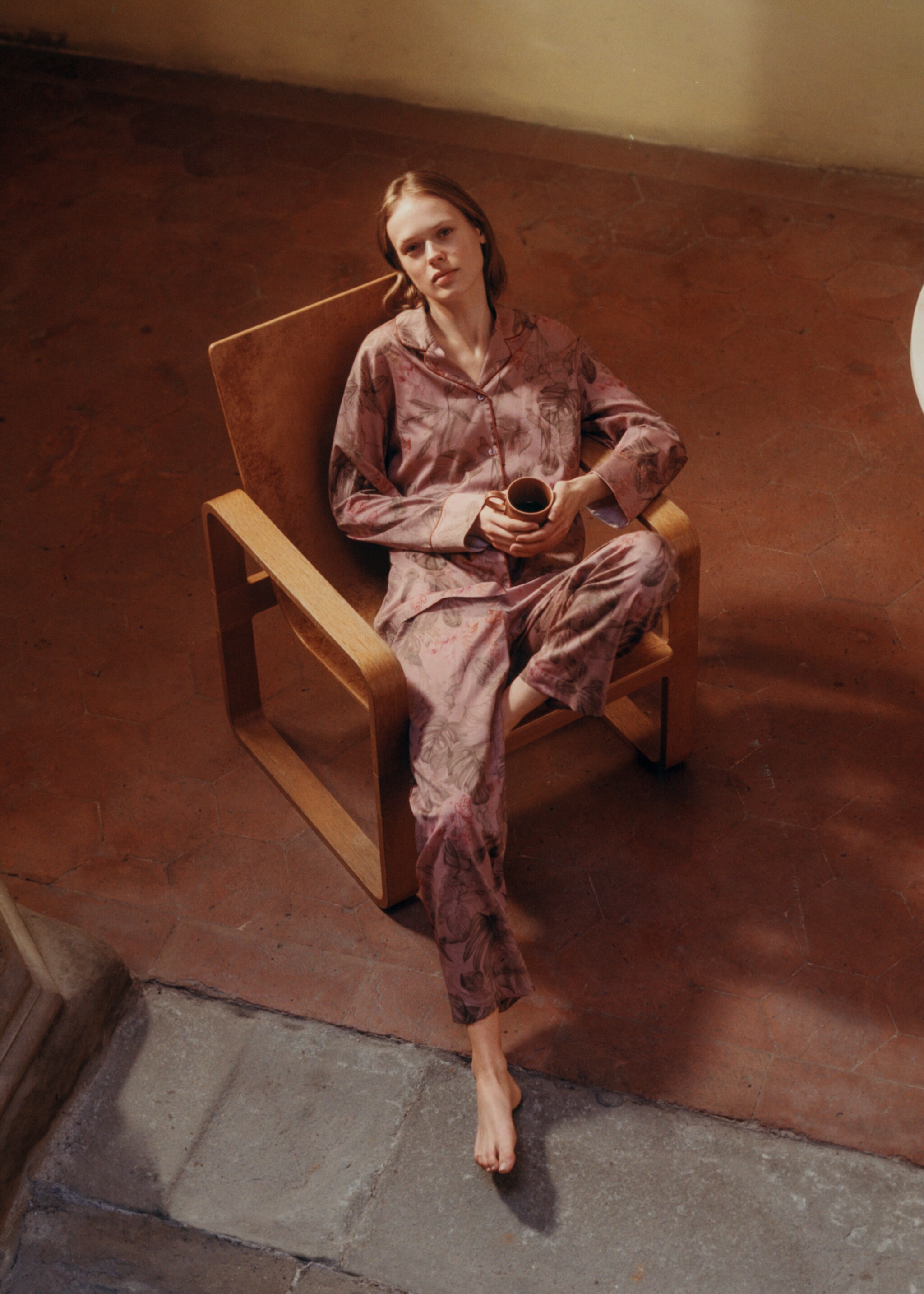 Chemise de pyjama imprimé tropical - Détail de l'article 7, Rose géranium. Ref: 87082917-00.