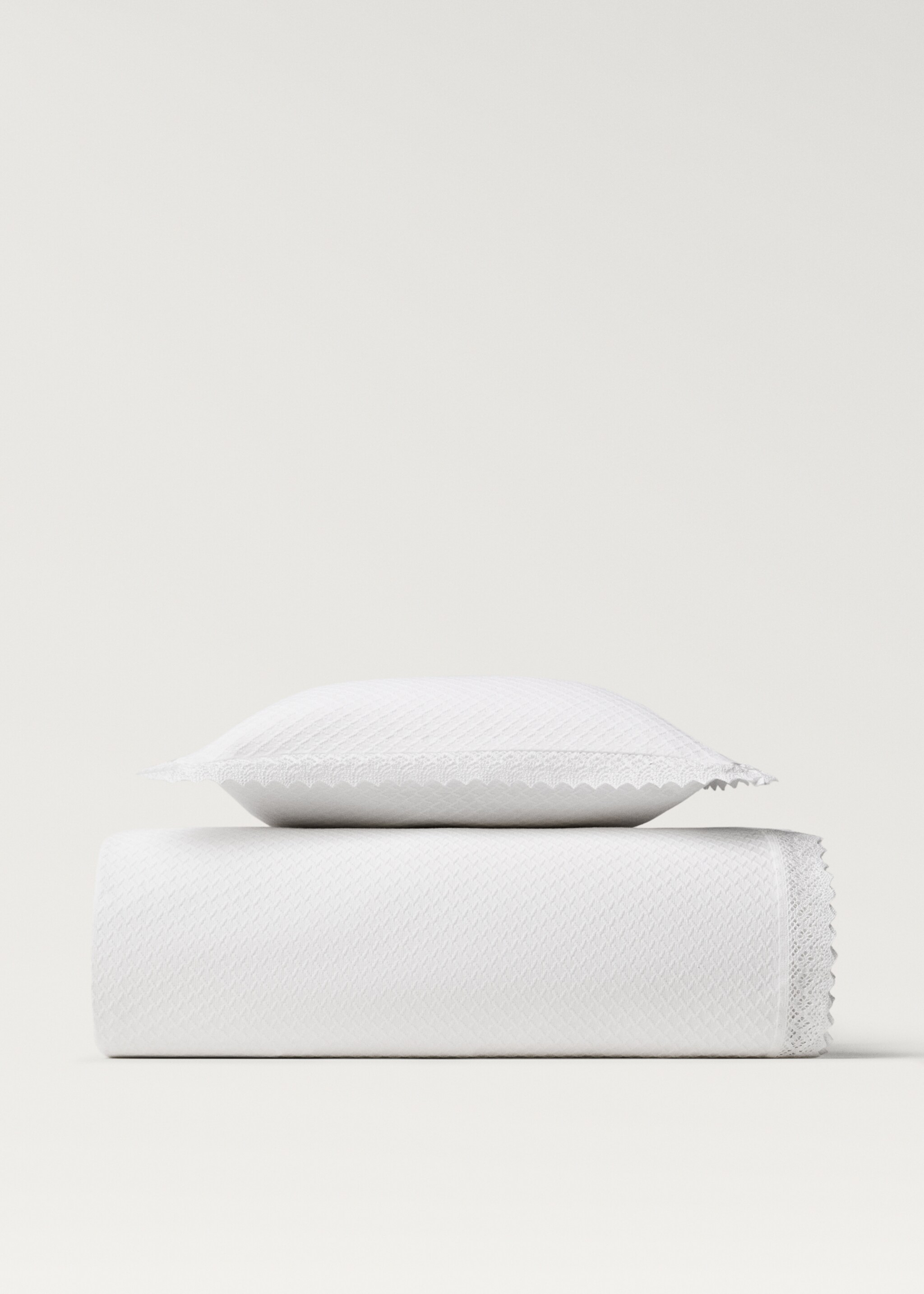 Couvre-lit coton jacquard losanges dentelle rapportée lit 130/150 cm - Détail de l'article 3, Blanc. Ref: 87082942-00.