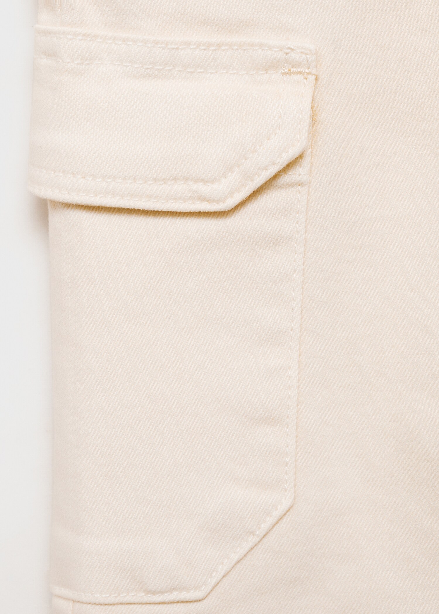 Flared cargo jeans - Details of the article 8