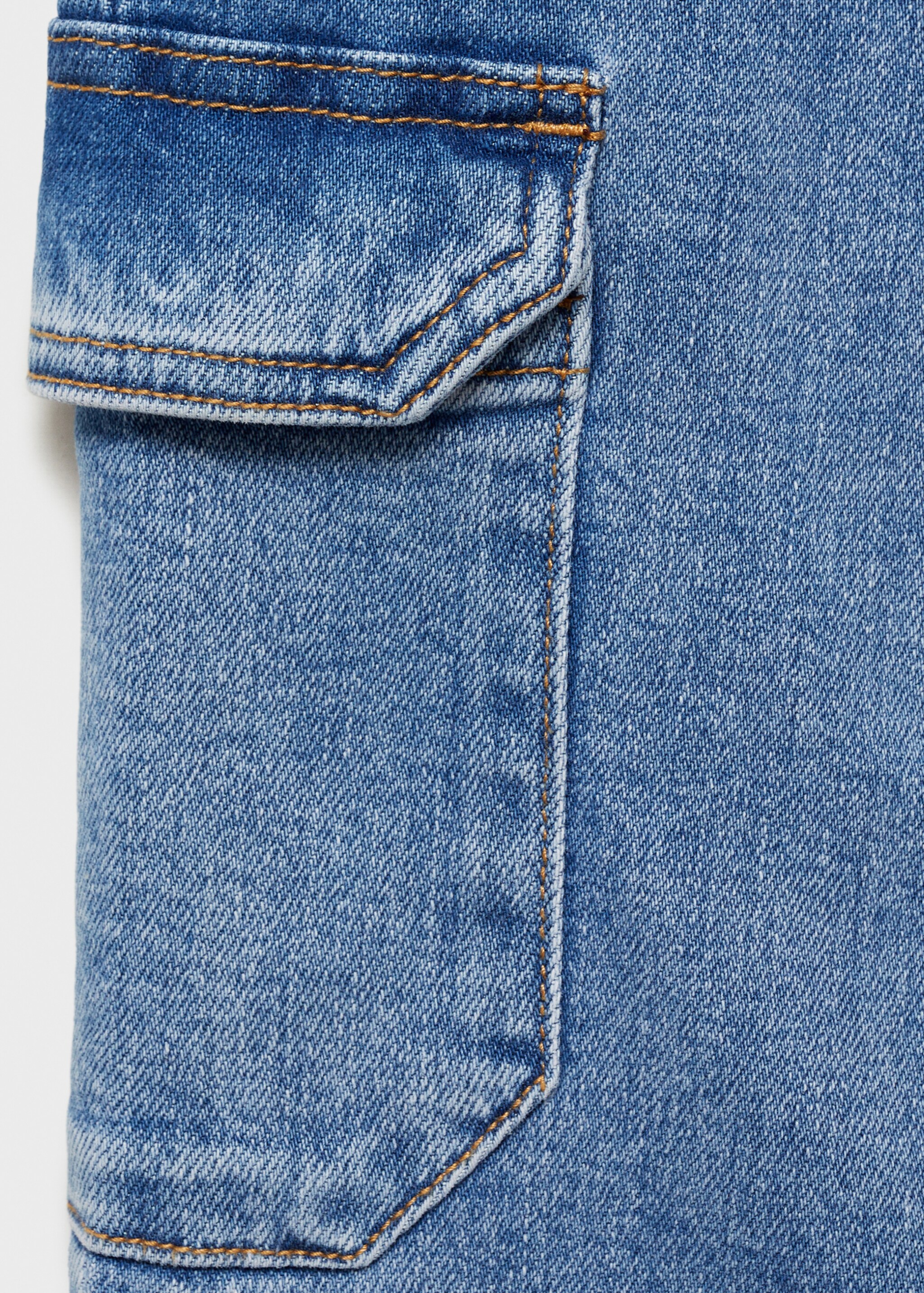 Flared cargo jeans - Details of the article 8, Medium Blue. Ref: 87083269-00.