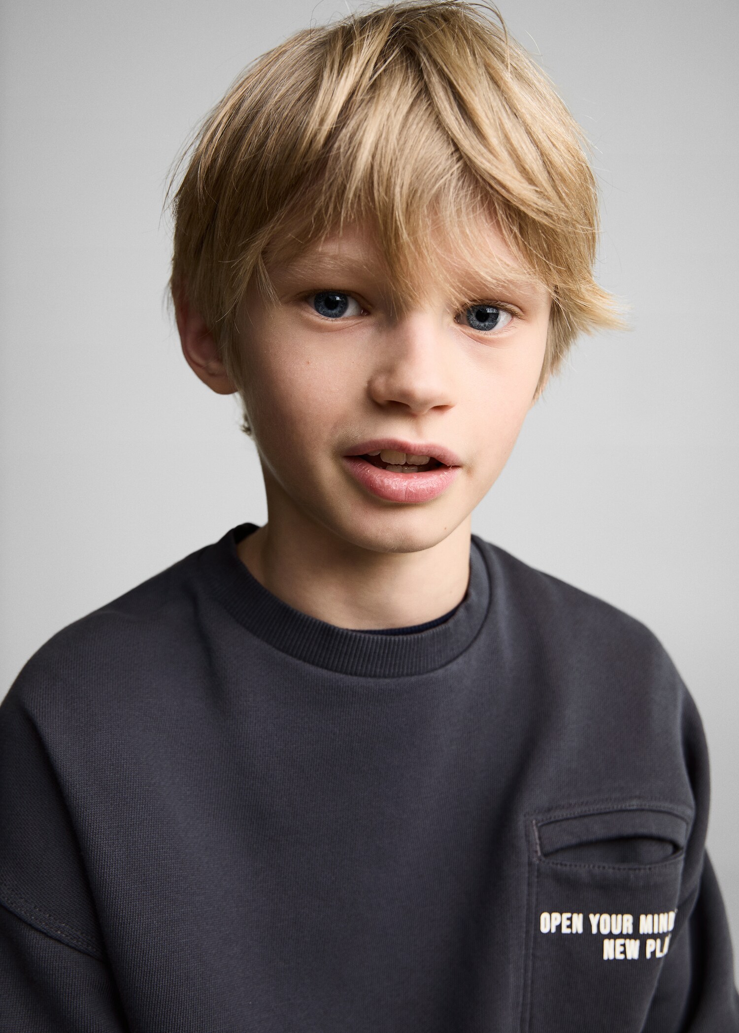 Pocket cotton sweatshirt - Details of the article 1