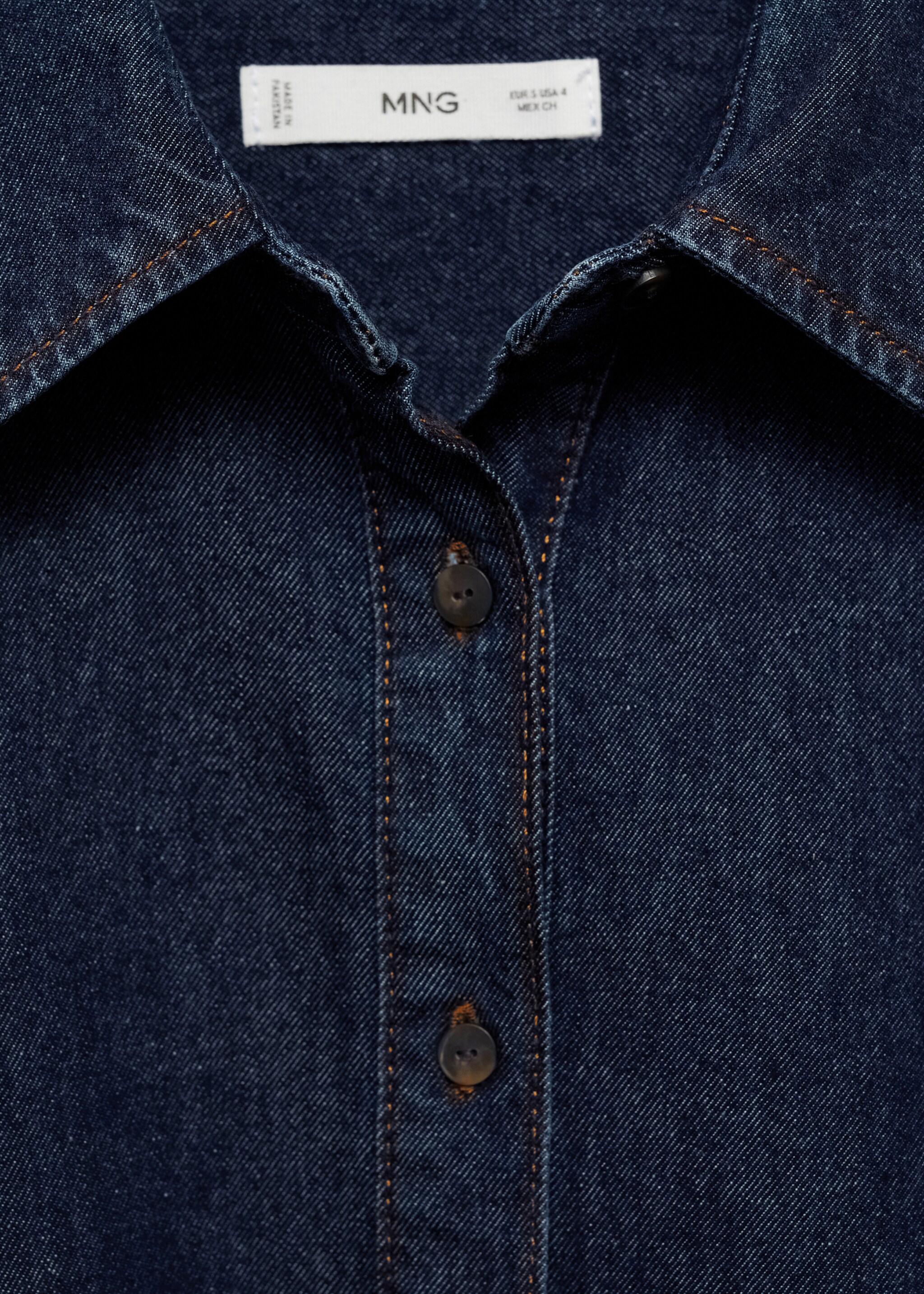Rinse-wash denim shirt - Details of the article 8, Open Blue. Ref: 87083277-00.