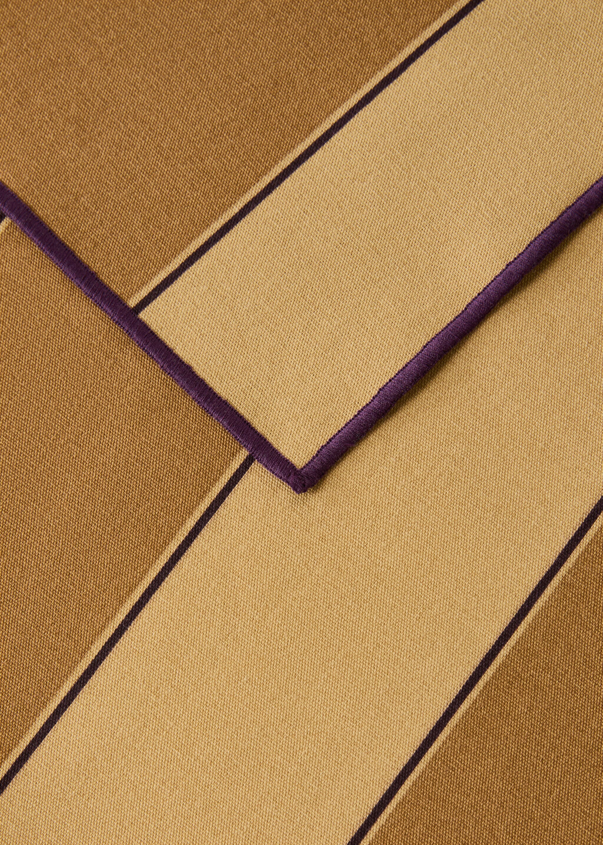 Cotton placemats with resin stripes - Details of the article 2, Mustard. Ref: 87083296-00.