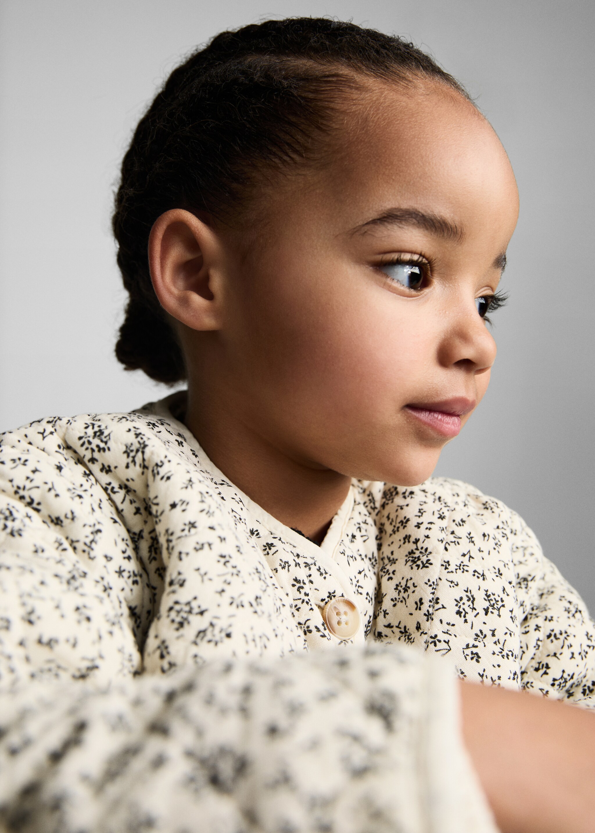 Quilted coat - Details of the article 1, Ecru. Ref: 87083635-00.