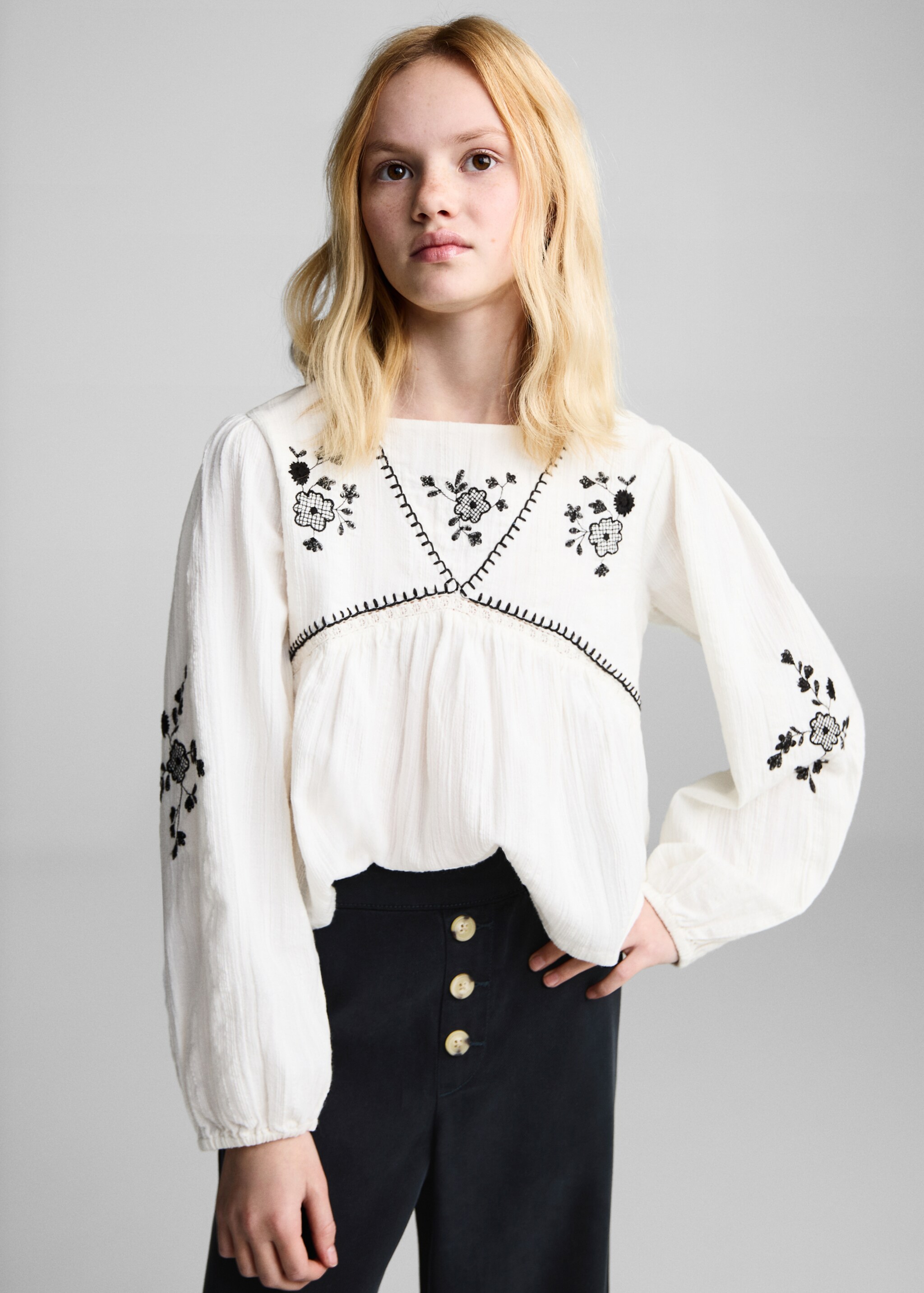 Pantalón culotte botones - Plano medio, Azul marino oscuro. Ref: 87083642-00.