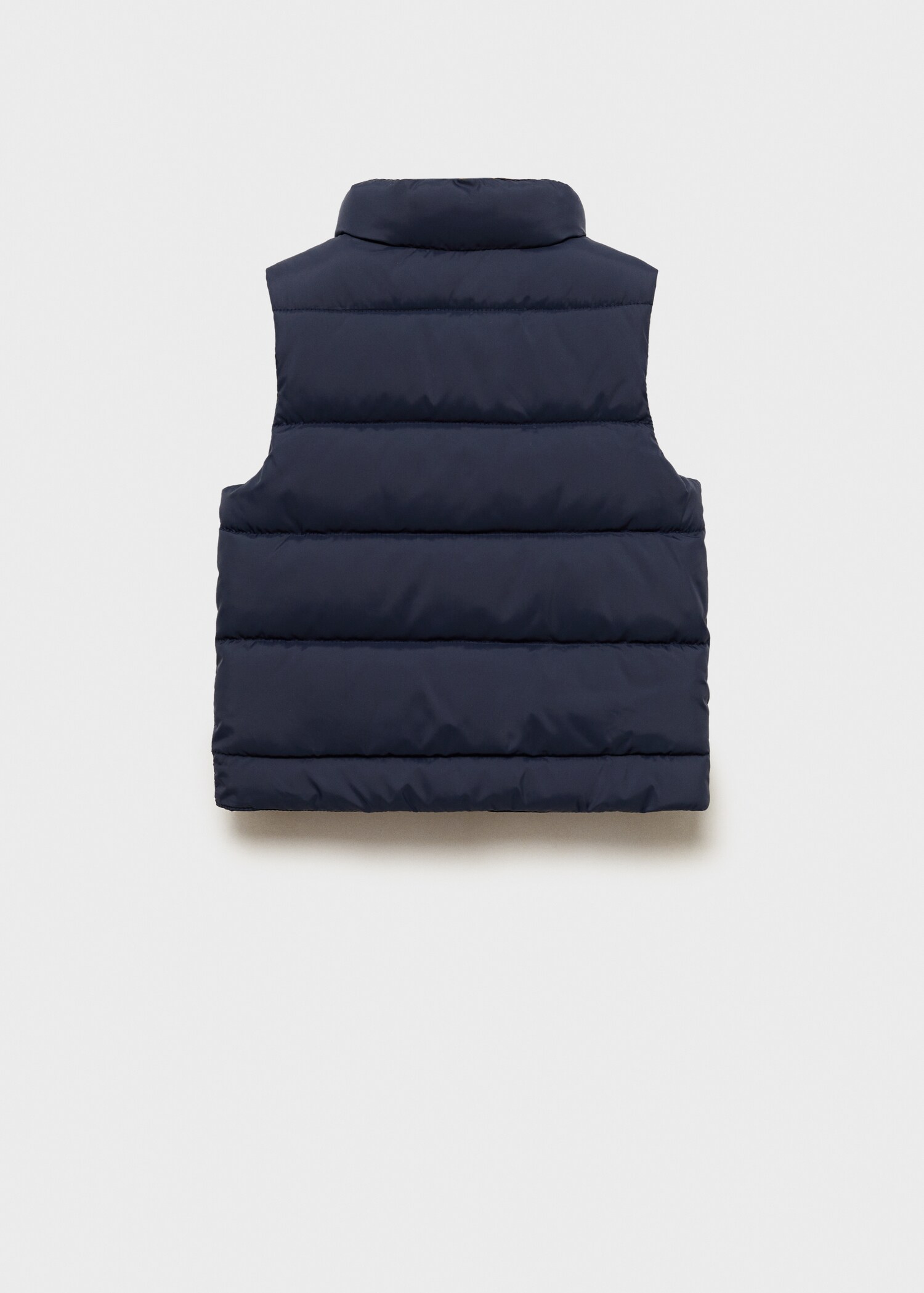 Quilted gilet with pockets - Reverse of the article