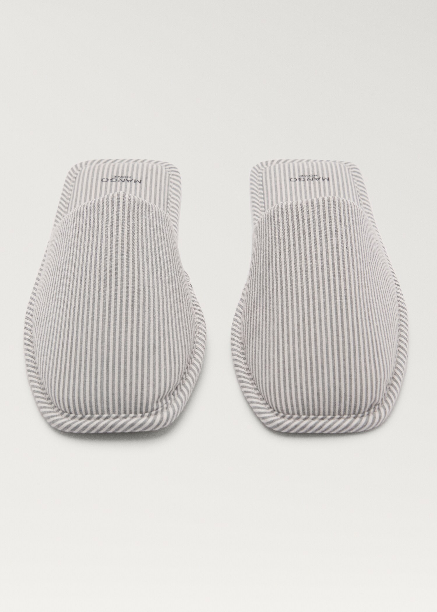 Thin woven-striped trainers - Details of the article 1