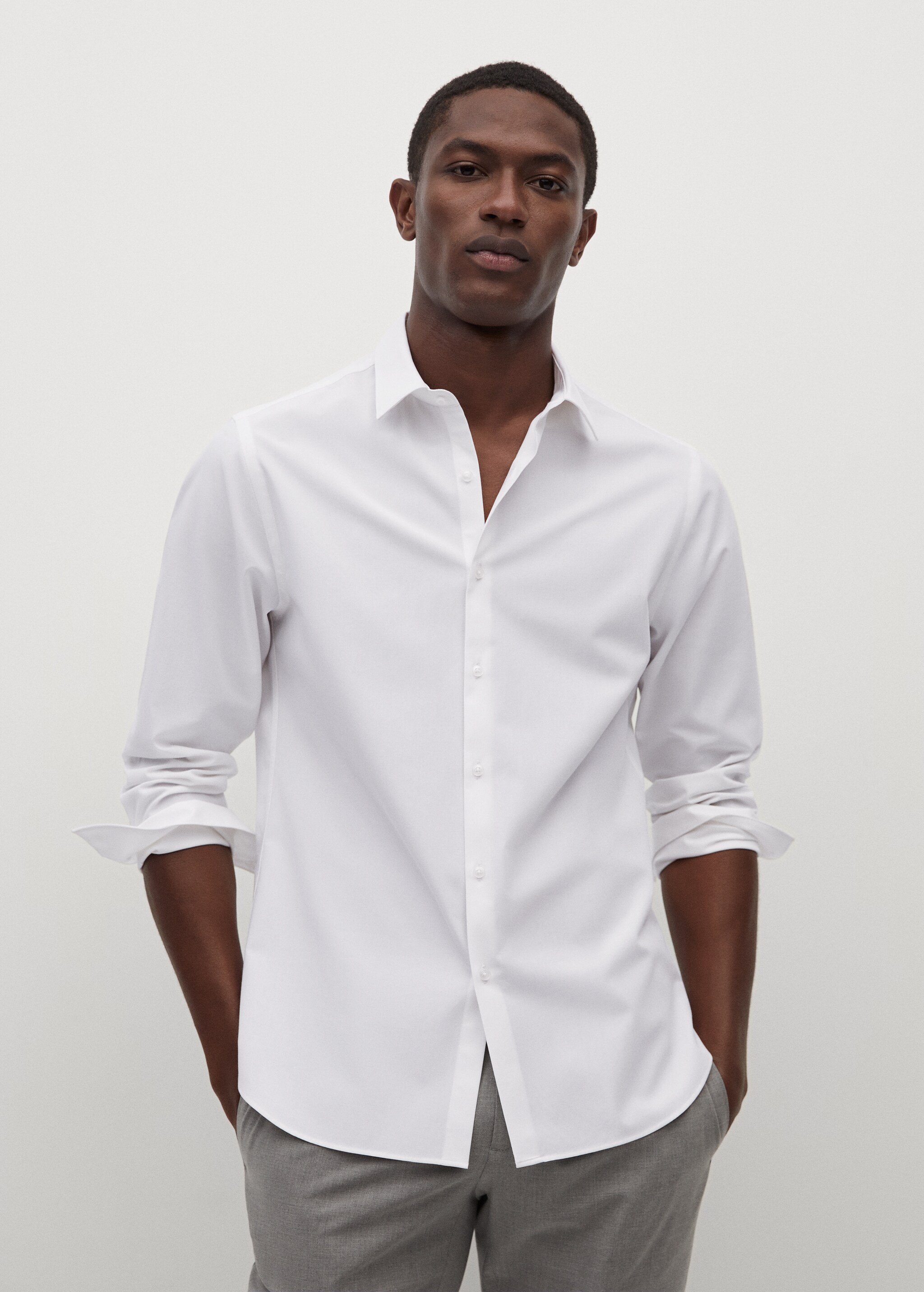 Camisa slim fit algodón stretch - Plano medio