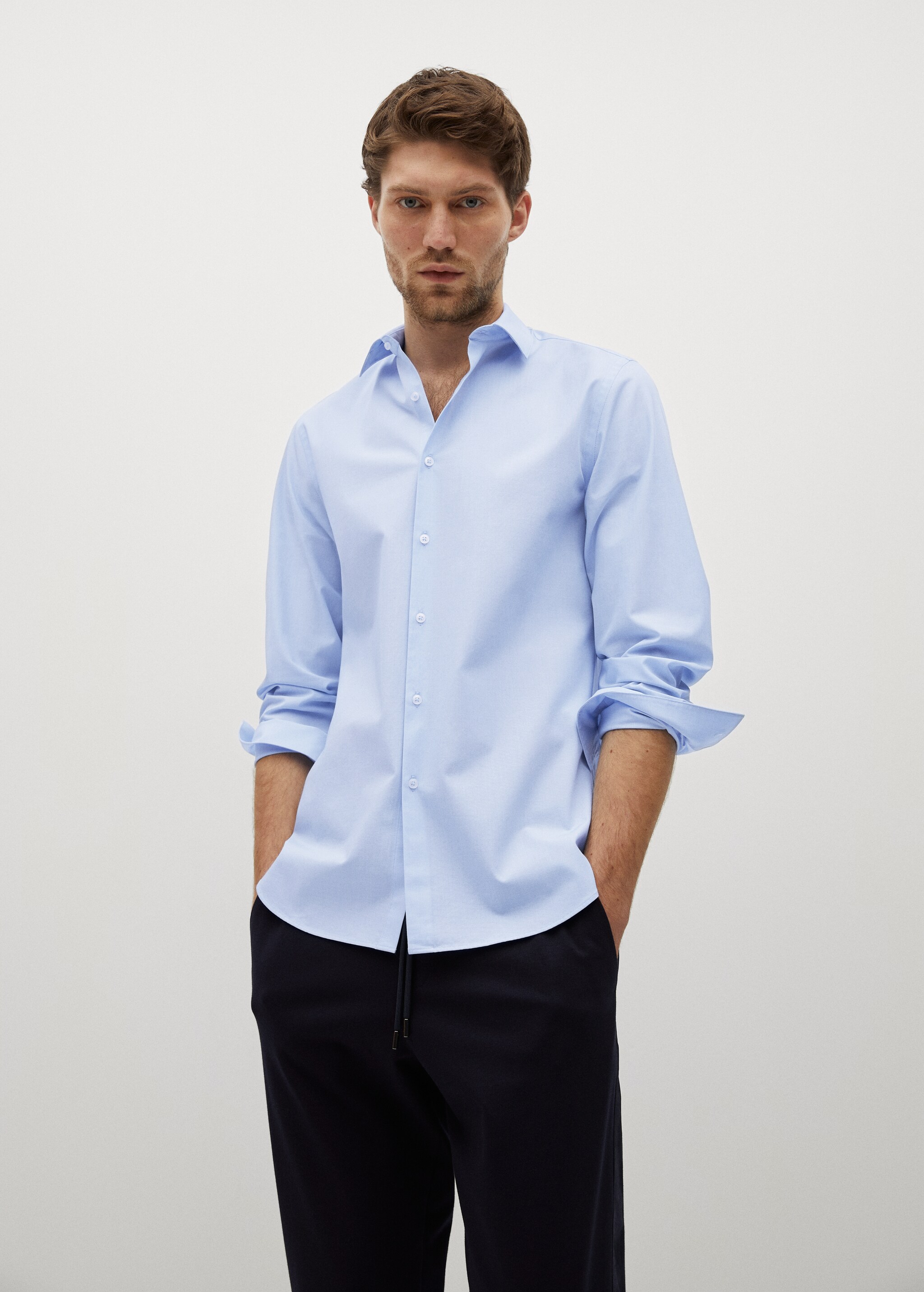 Camisa slim fit algodón stretch - Plano medio