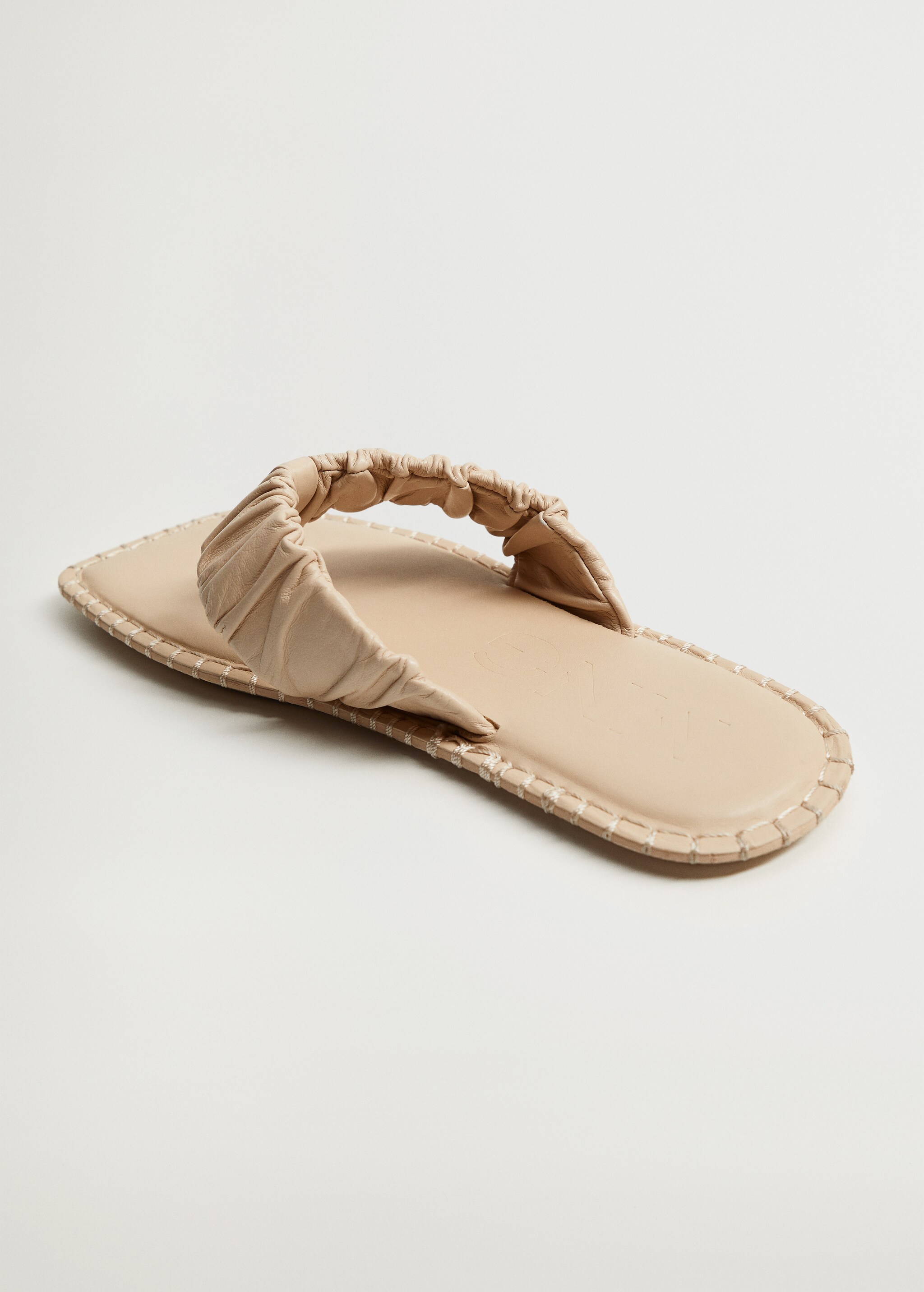 Ruched leather sandals - Details of the article 2