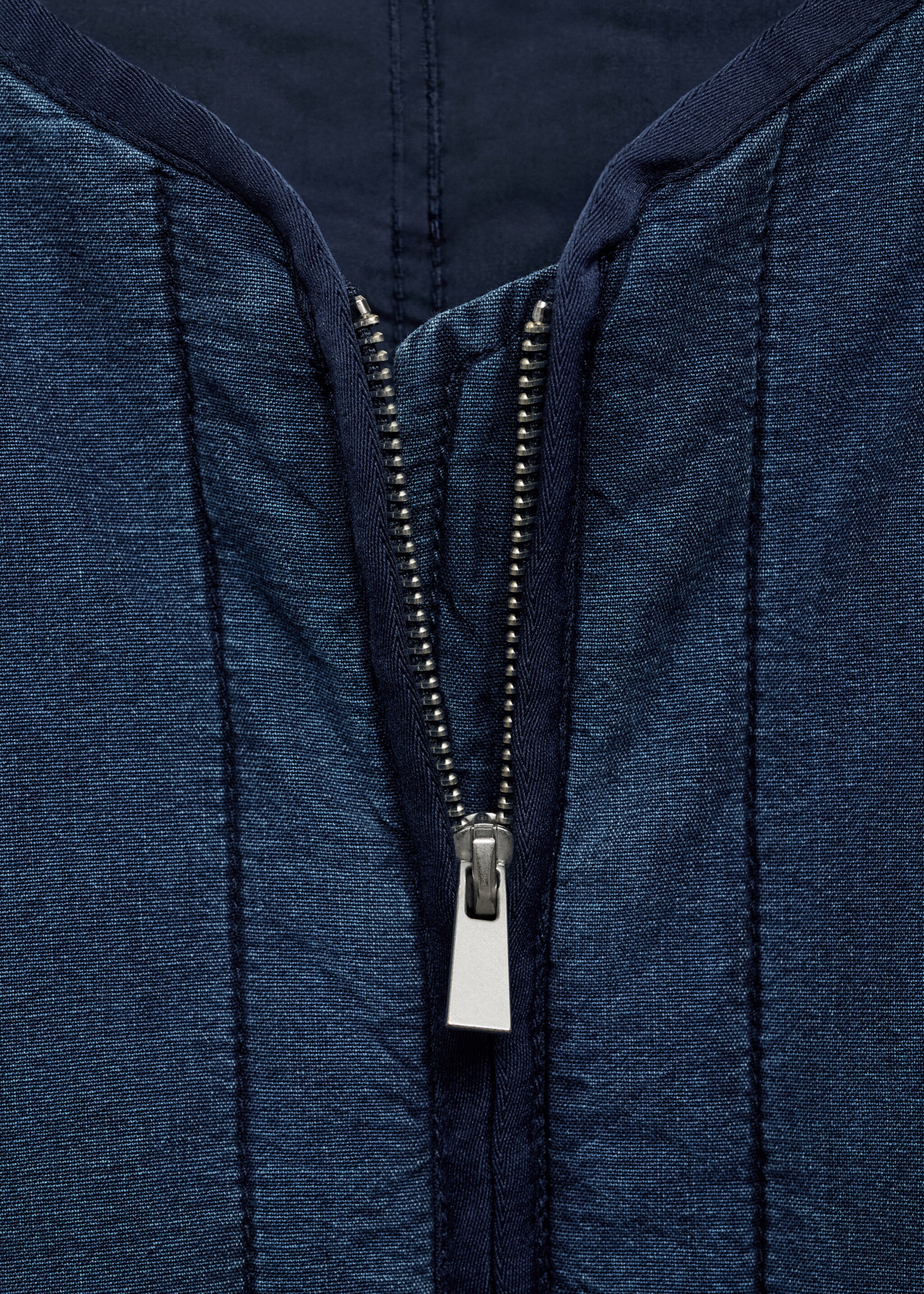 Veste bomber matelassée - Détail de l'article 8, Bleu foncé. Ref: 87084072-00.