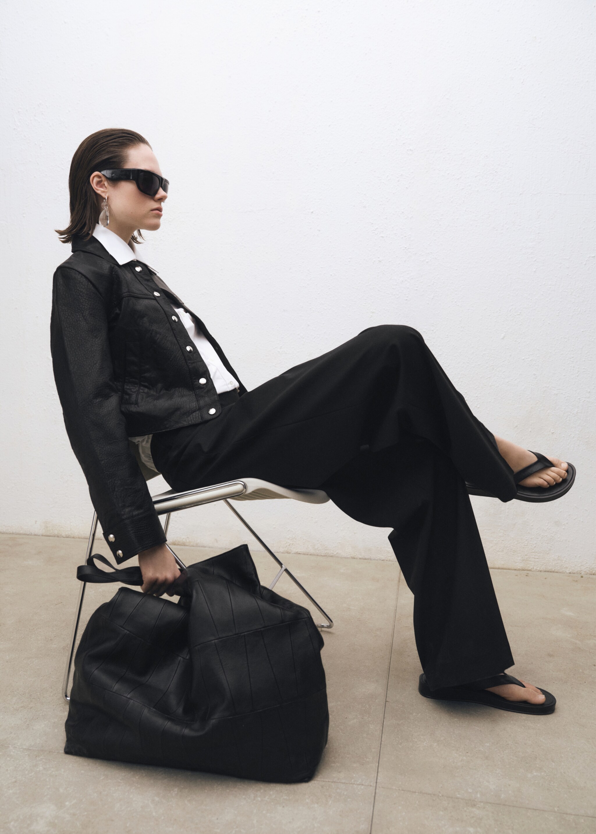 Lapels leather jacket - Details of the article 2, Black. Ref: 87084075-00.