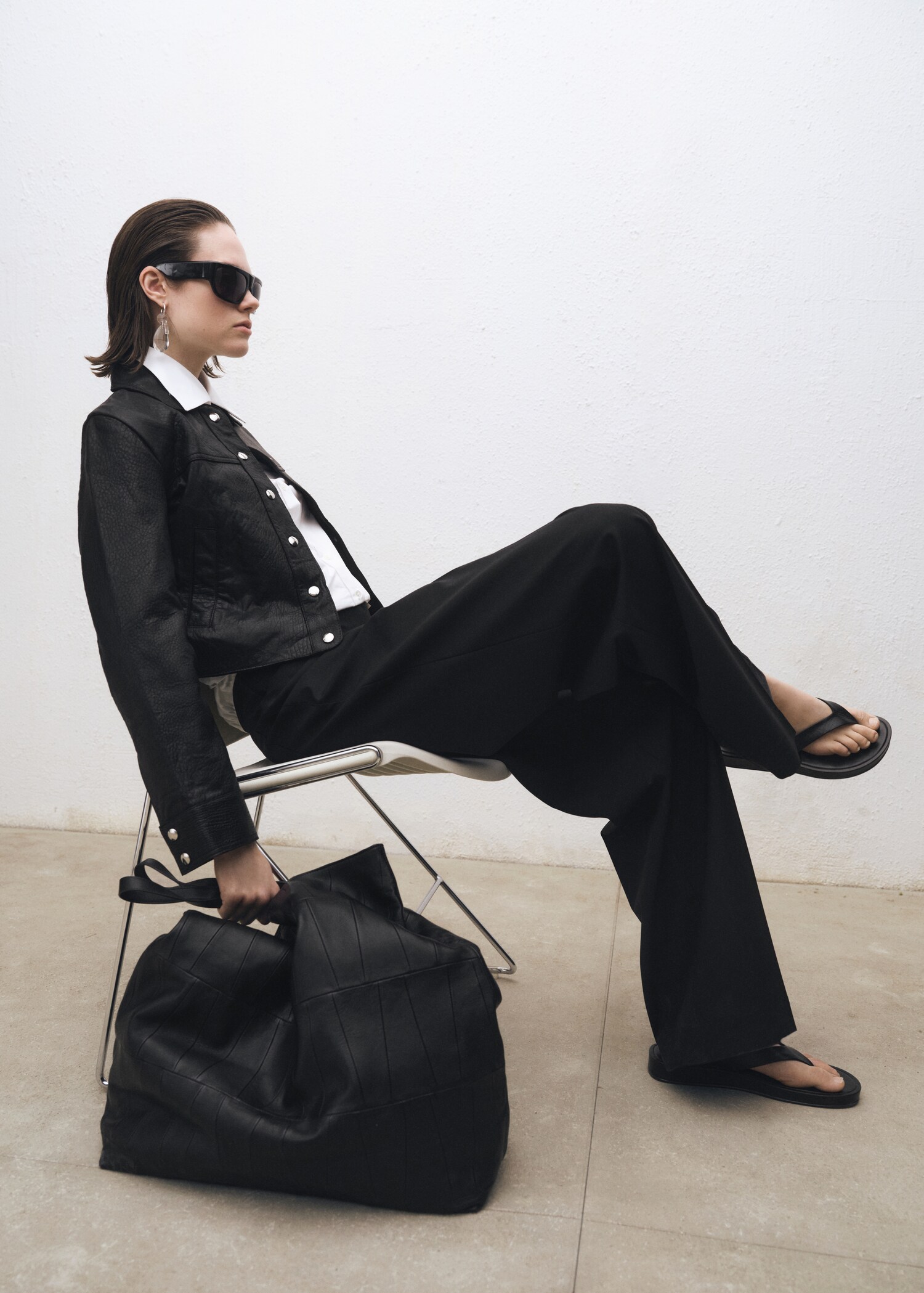 Lapels leather jacket - Details of the article 2