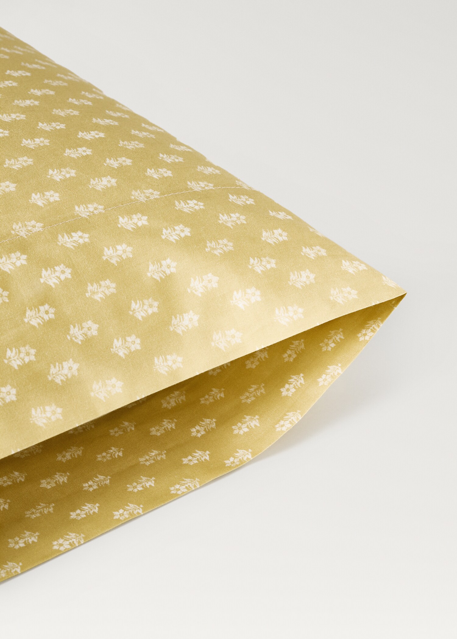 Cotton percale children's pillowcase with small flower 45x110 cm - Details of the article 1